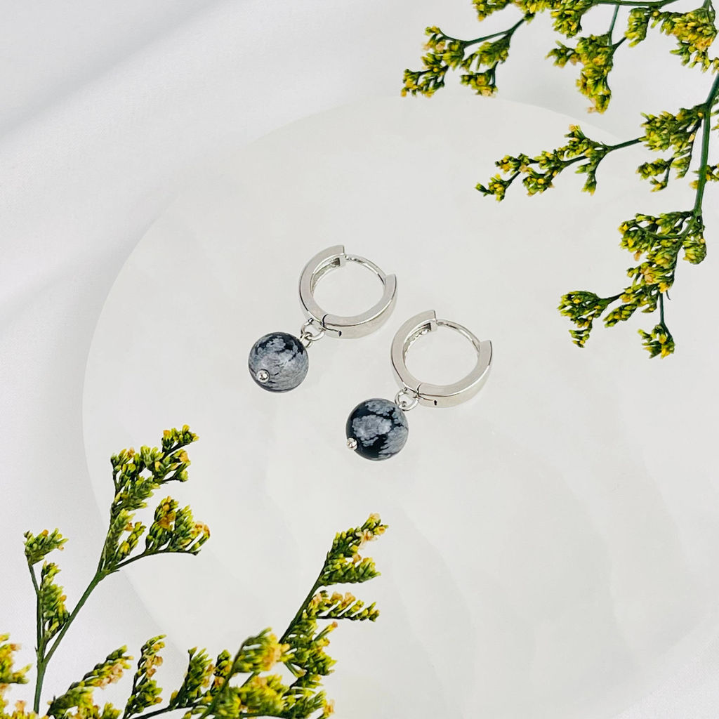 Серьги из снежного Обсидиана