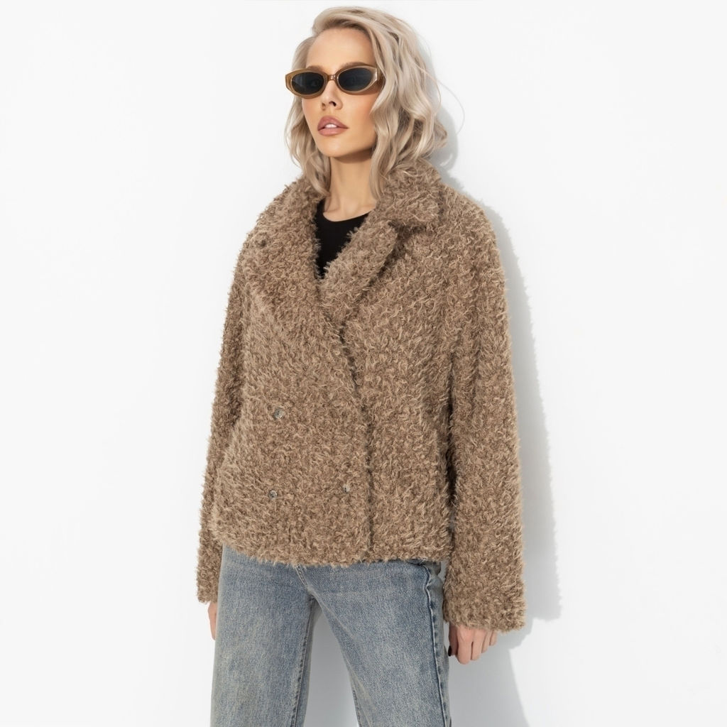 Розыгрыш. Полупальто из экомеха, Слишком заметна (oversize, 50-56)