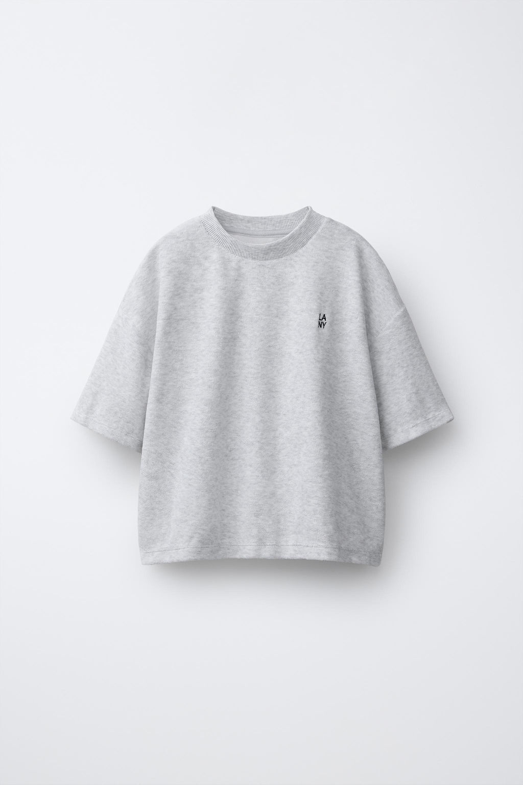 CONJUNTO CAMISETA Y BERMUDA EFECTO TOALLA / Gris vigor?