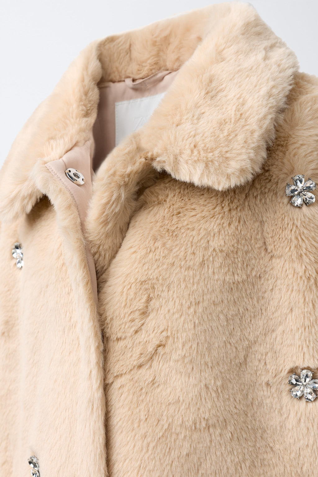 SHORT FAUX FUR COAT WITH JEWEL DETAILS - Zara фото 5