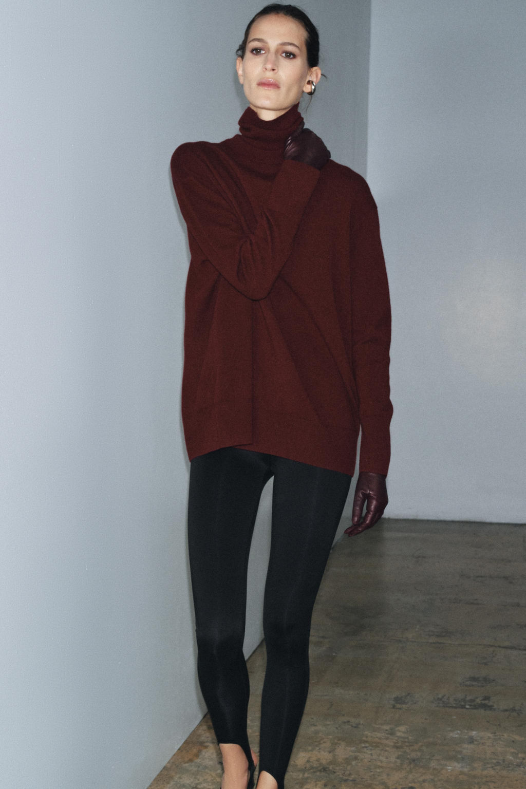 100% WOOL OVERSIZE HIGH NECK JUMPER