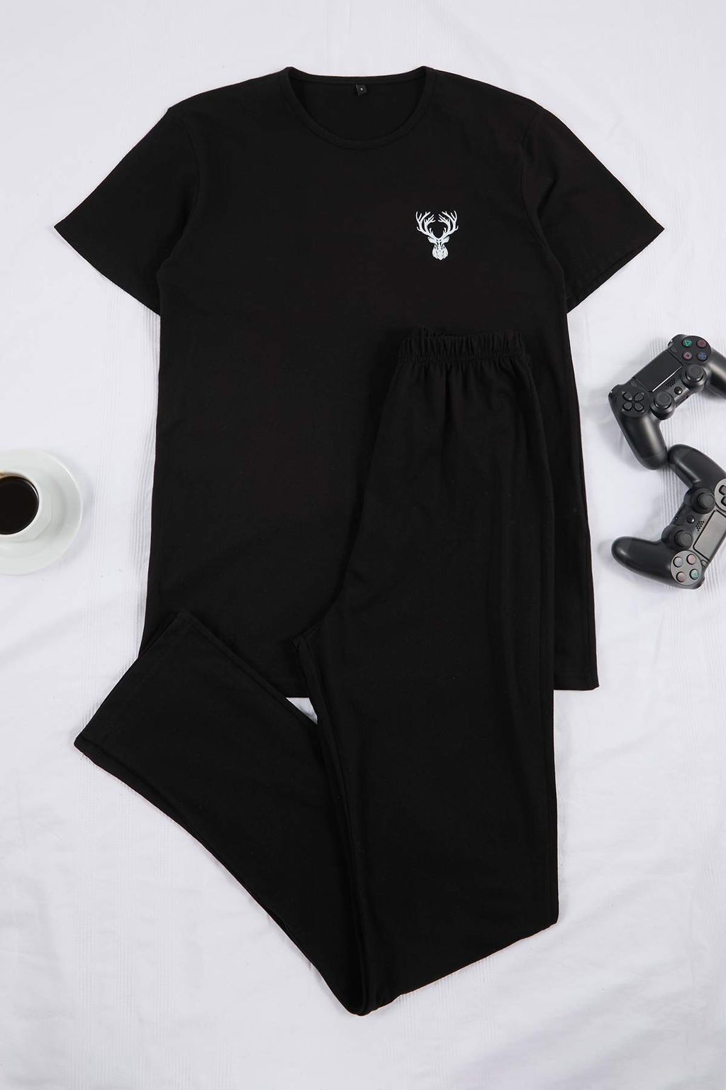 Siyah Regular Fit Bask?l? K?sa Kol Orme Pijama Tak?m? TMNSS25PT00040