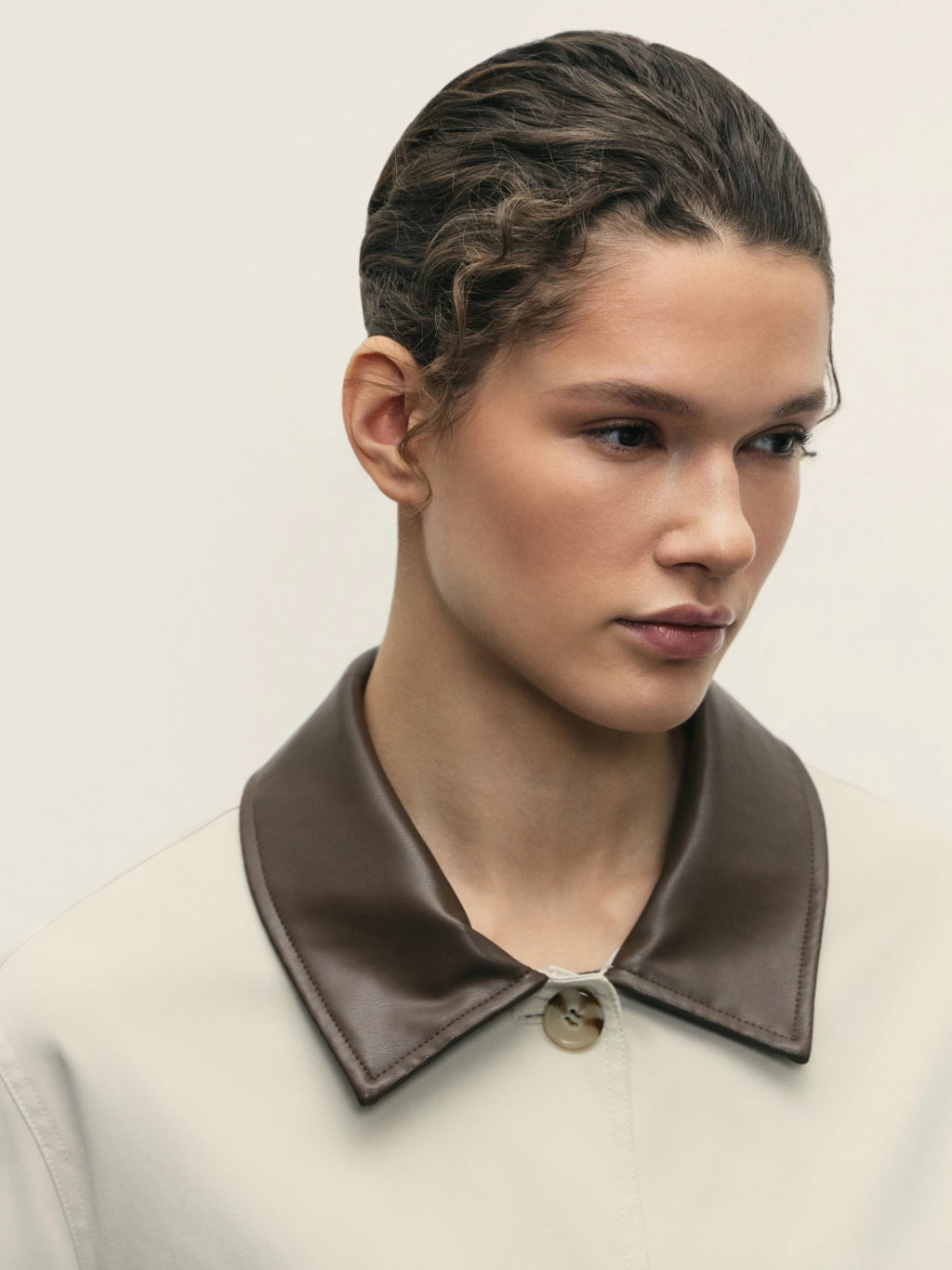 Плащ с акцентным воротником / Zarina  фото 6