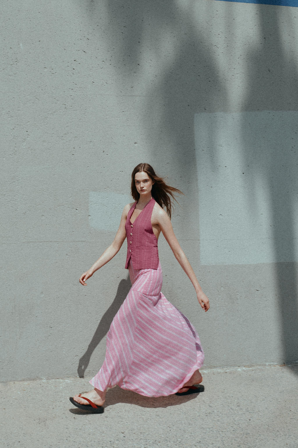 FALDA MIDI CON LINO RAYAS / Rosa / Blanco - Zara фото 6