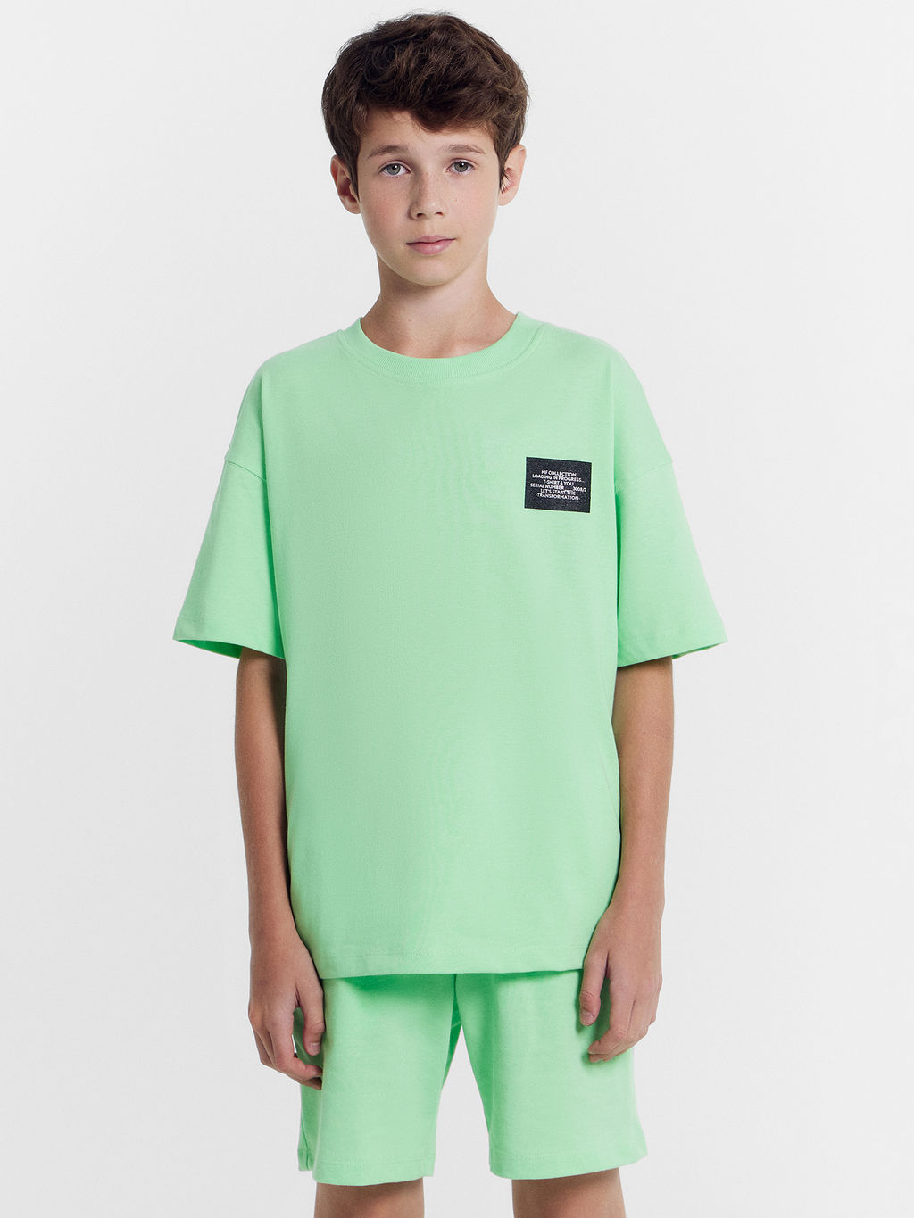 Комплект для мальчиков (футболка, шорты) светло-зеленый с печатью - Mark formelle фото 2