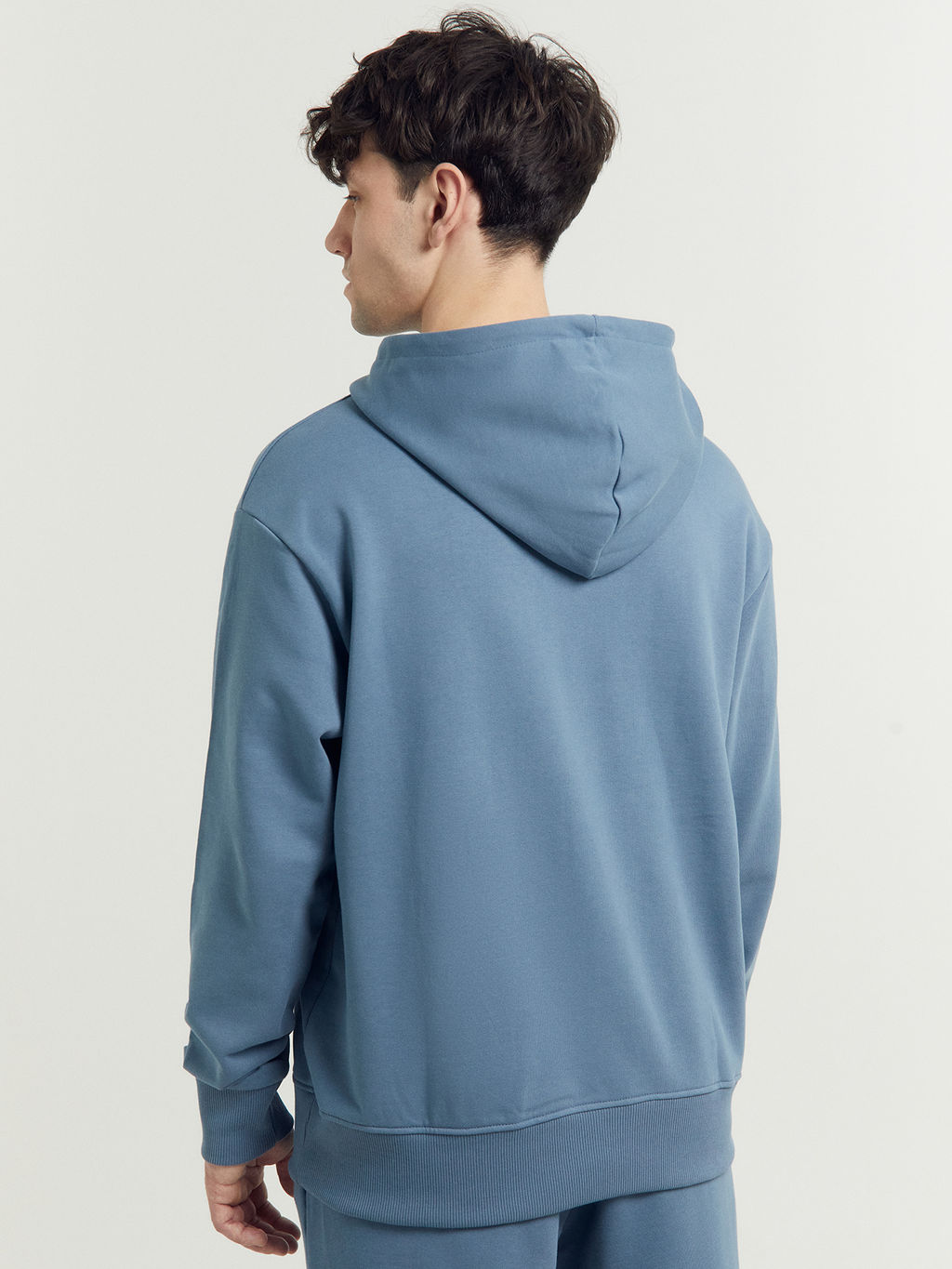 Комплект мужской (анорак, брюки) в синем цвете турмалин 191019 - Mark formelle фото 6