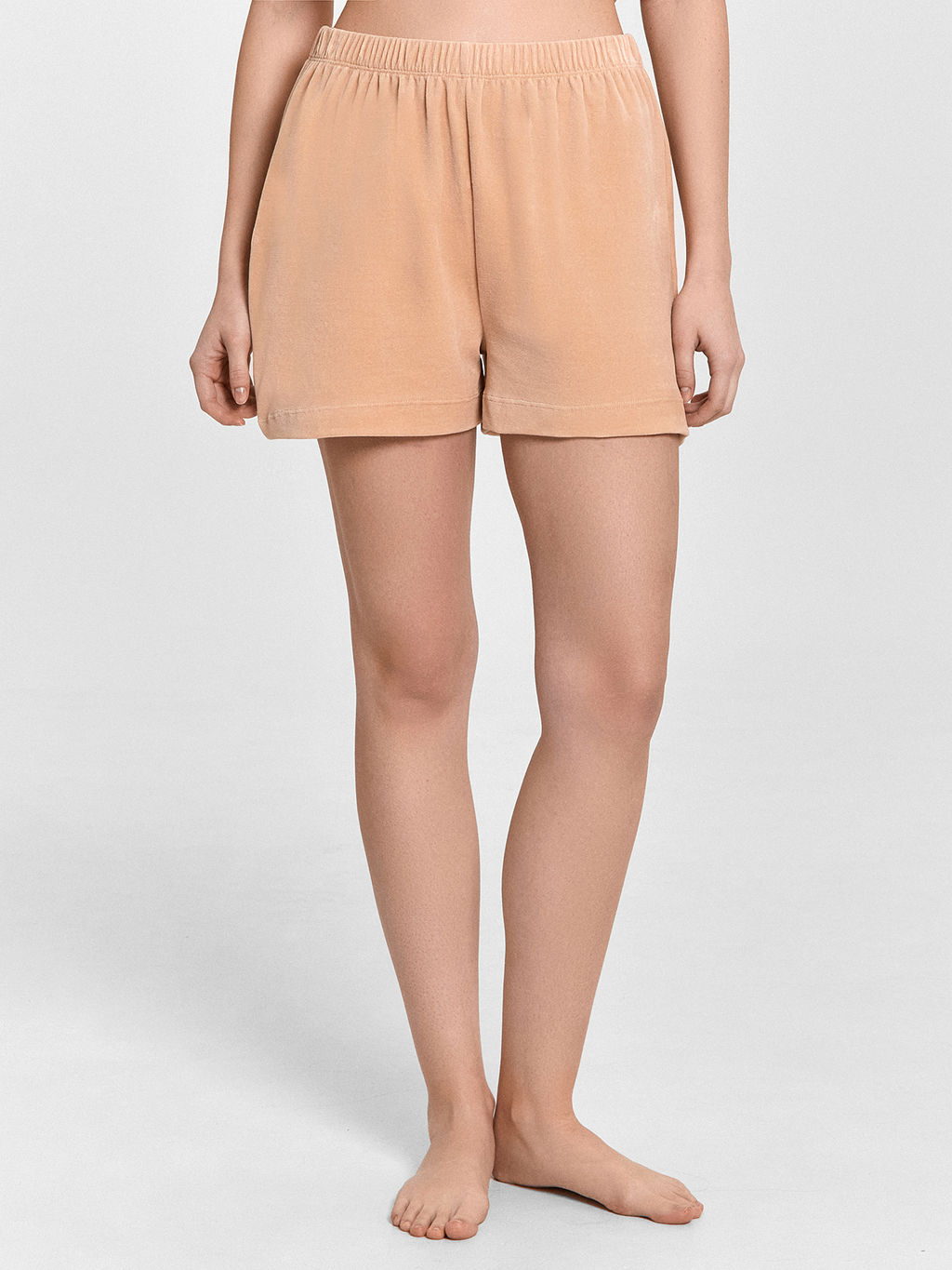 КОМПЛЕКТ ЖЕНСКИЙ (ДЖЕМПЕР, ШОРТЫ)