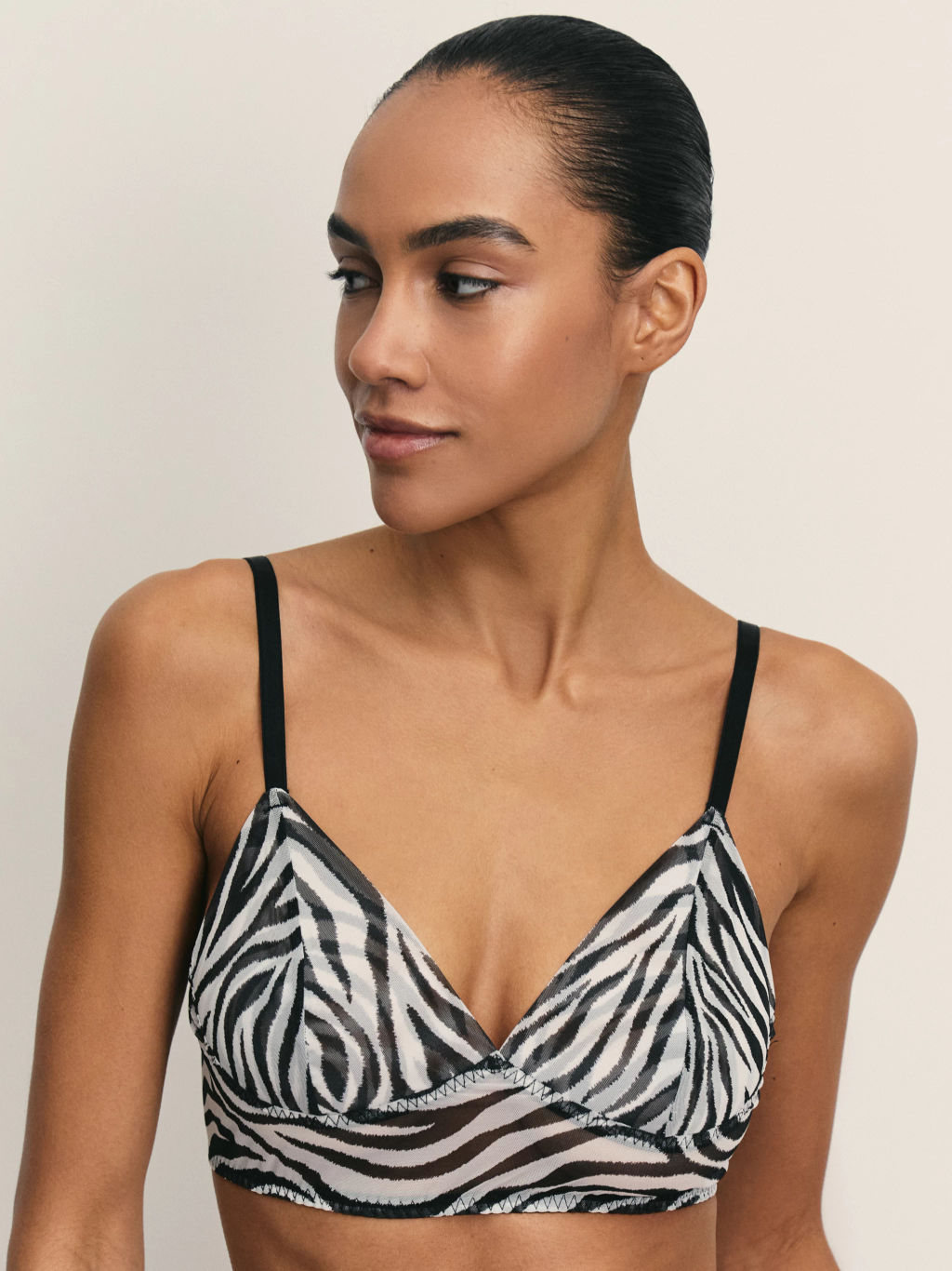 Бюстгальтер без косточек из сетки / Zarina  фото 2