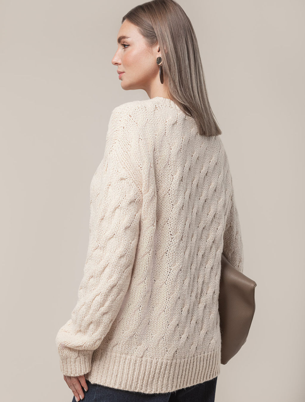 VILATTE / Джемпер крупной вязки из уютной пряжи с ангорой и мохером фото 4