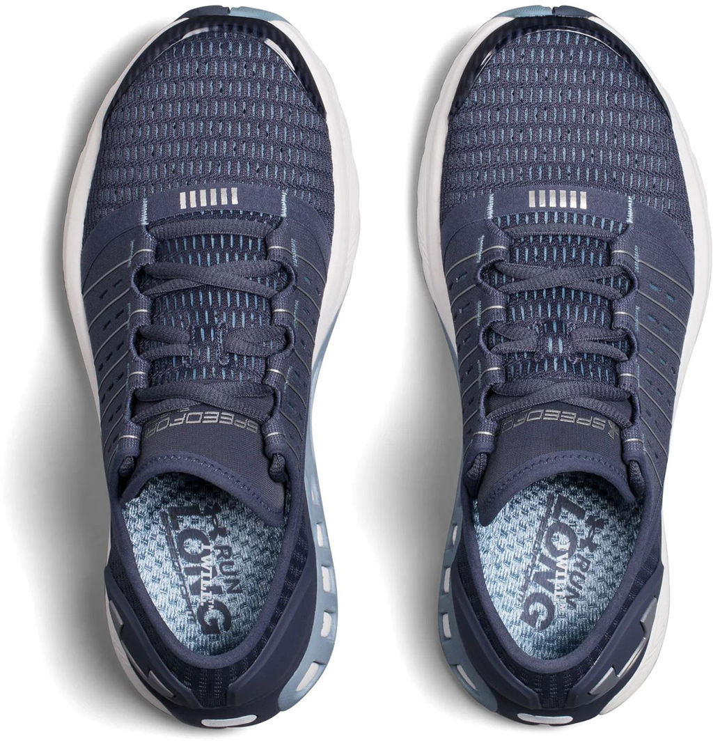 Кроссовки женские