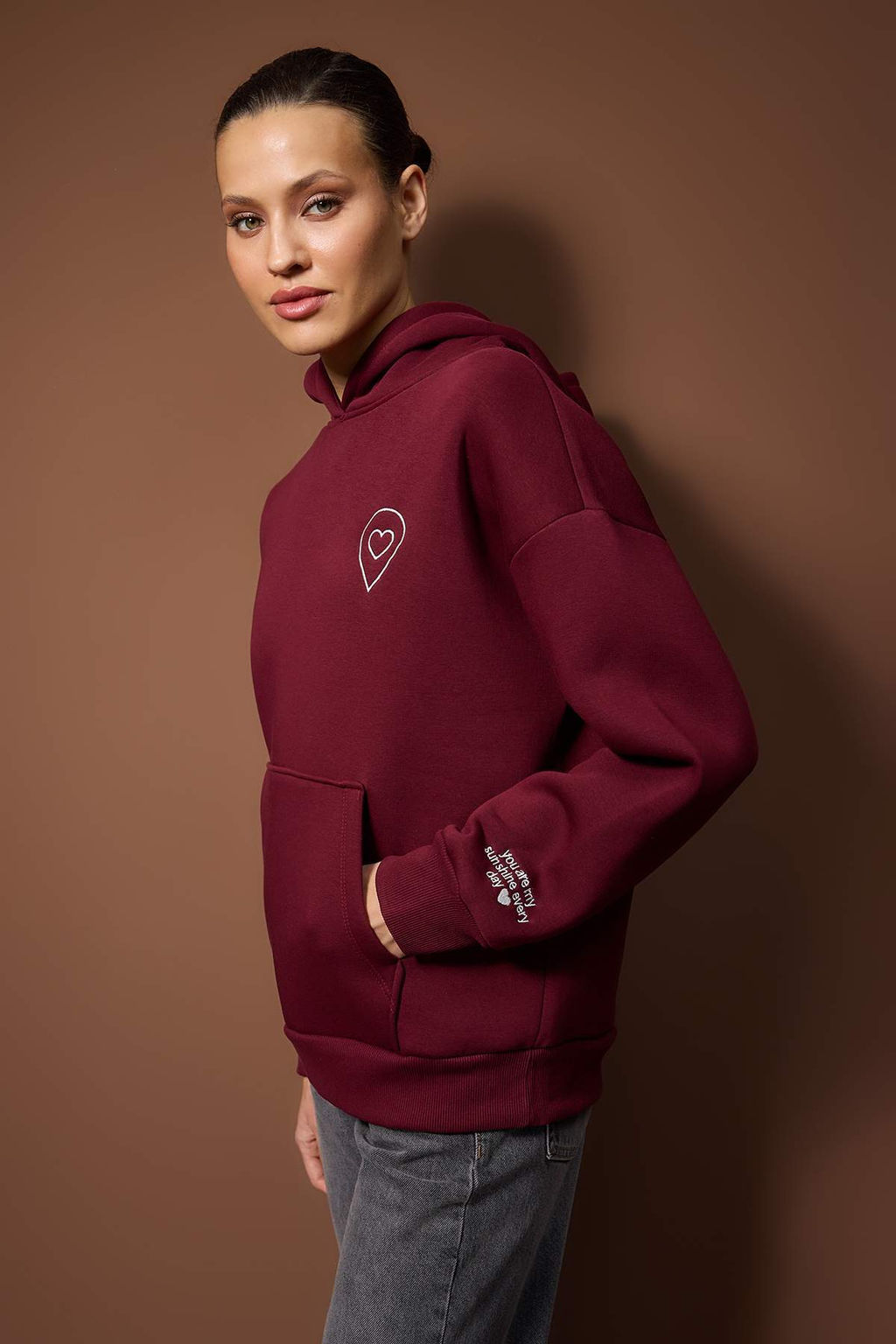 Bordo Nak?sl?/Isleme Oversize/Genis Kal?p Kapusonlu Orme Sweatshirt TWOAW26SW00171