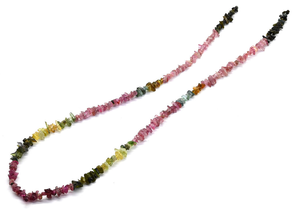Бусины из турмалина крошка 4*1мм, 44см Радуга камня