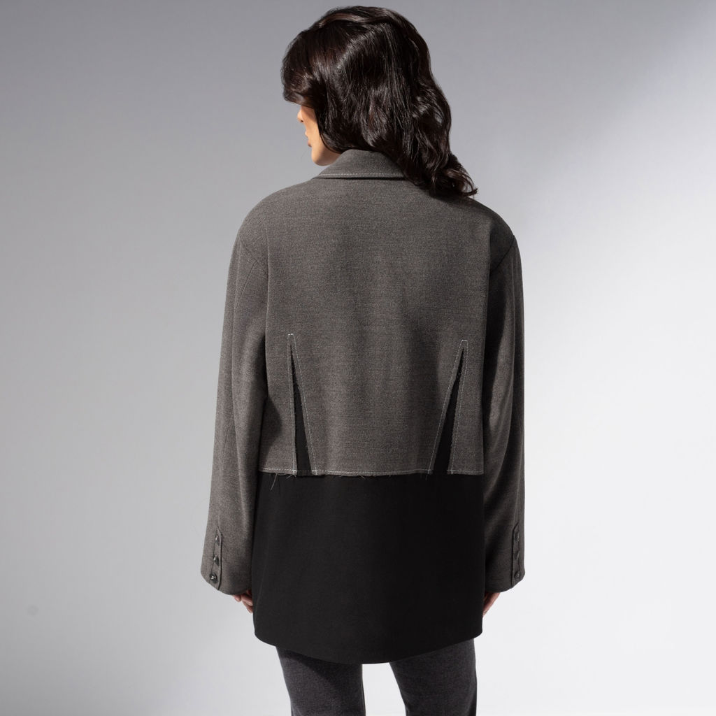 Жакет с контрастными швами, Решительный ход - Charutti фото 5