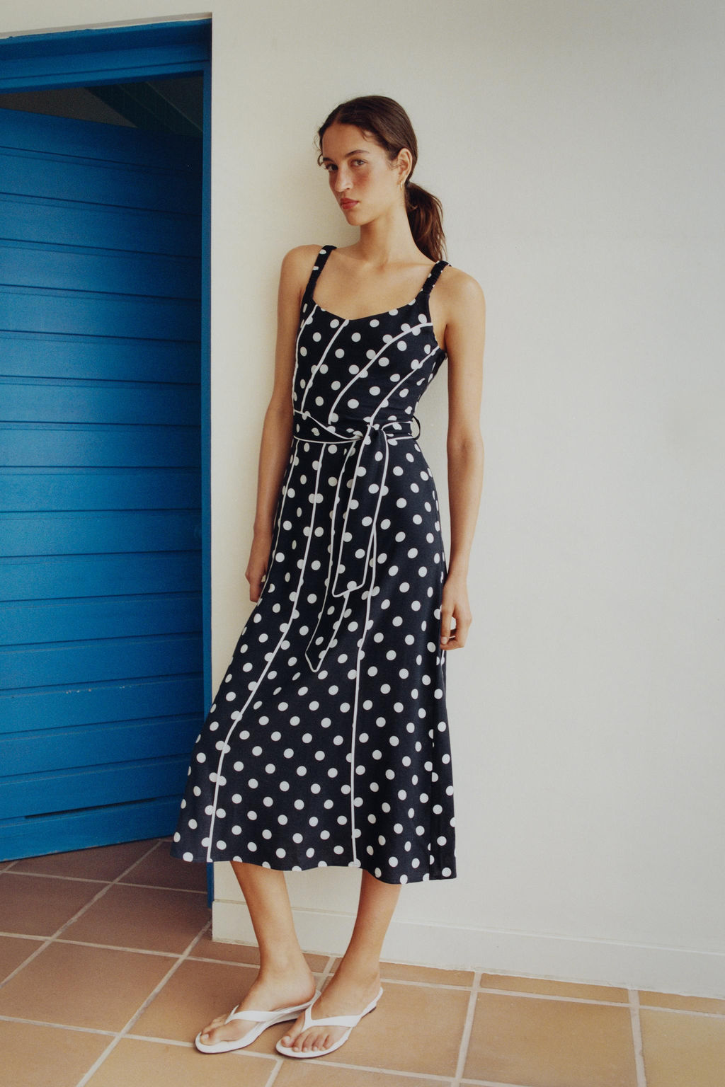 VESTIDO MIDI LUNARES CINTUR?N / Marino / Blanco - Zara фото 10