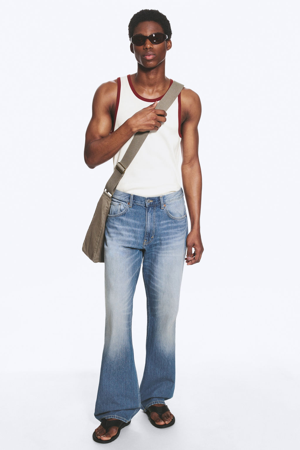 Vaqueros de tiro medio y pernera bootcut holgada Mercury - H&m фото 8