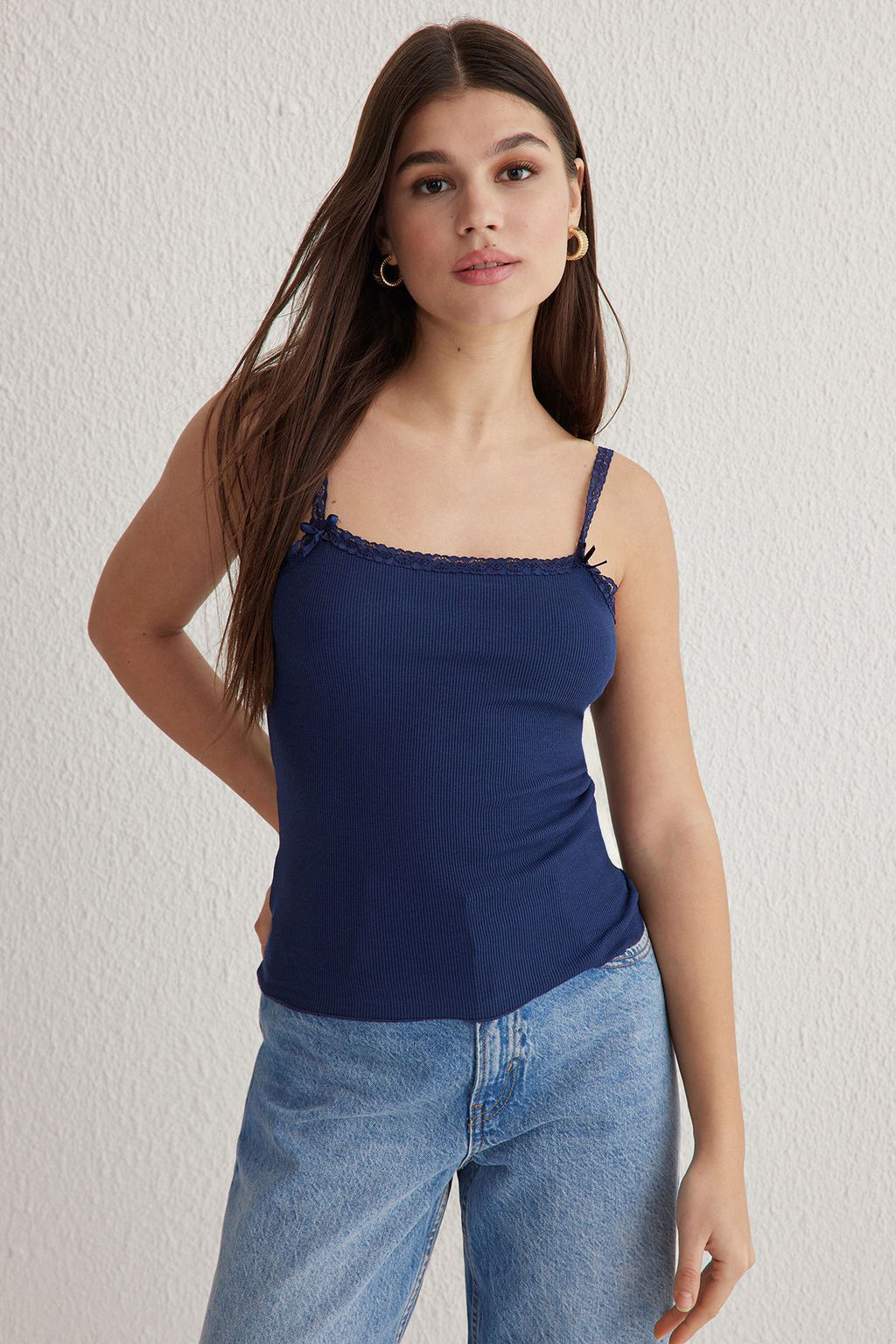 TRENDYOLMILLA Gri Melanj Fitted/Vucuda Oturan Fiyonk Detayl? Esnek Orme Atlet TWOSS25AL00005  фото 6