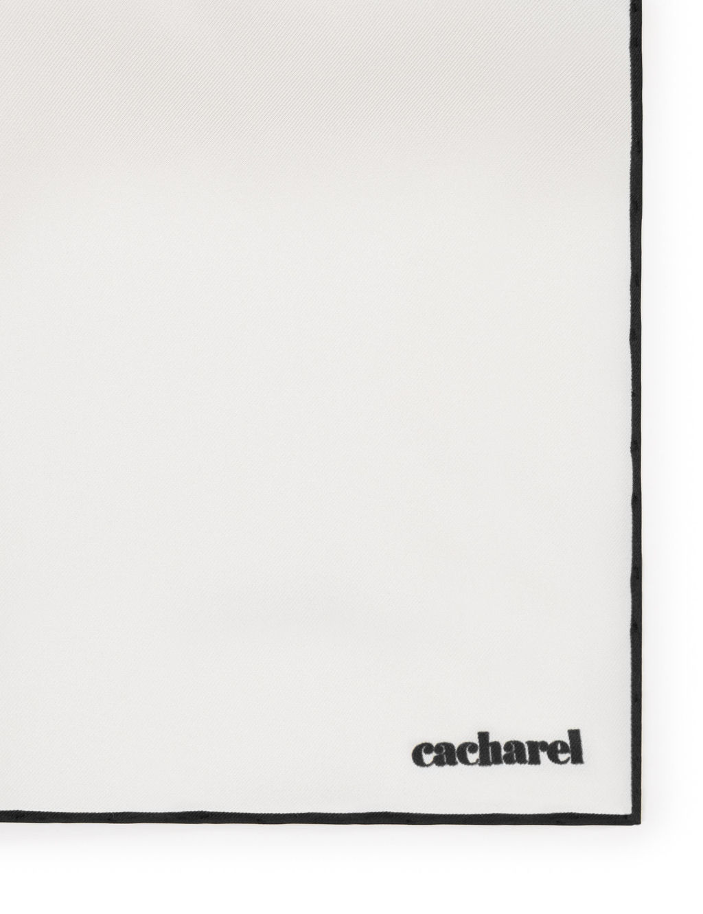 Черный платок - Cacharel фото 4