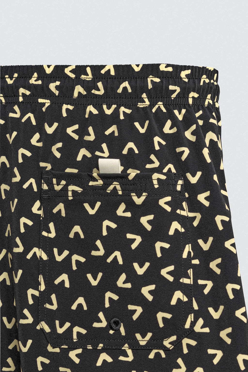 BA?ADOR CORTO ESTAMPADO GEOM?TRICO / Negro - Zara фото 9