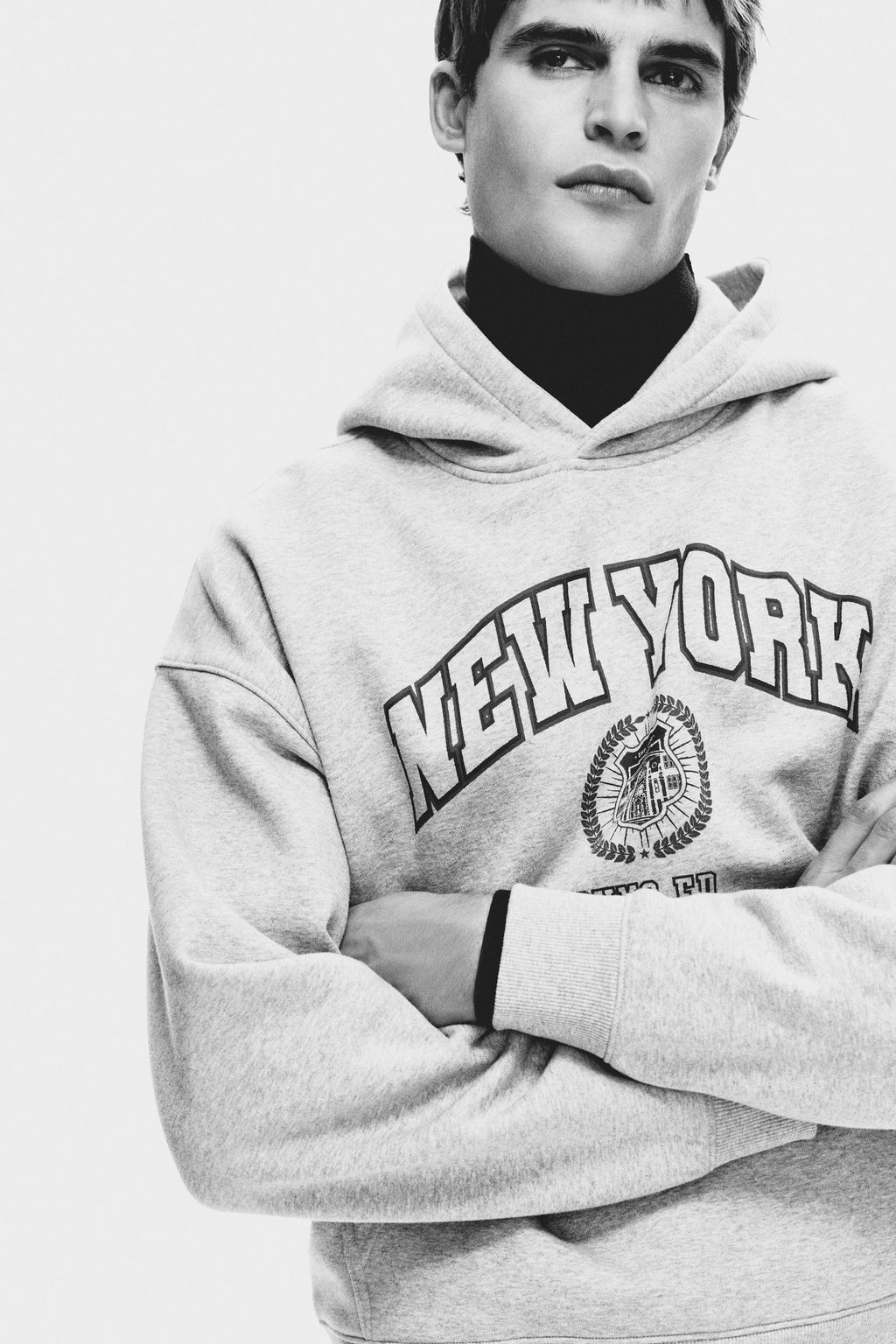 Sudadera estampada con capucha Loose Fit - H&m фото 4
