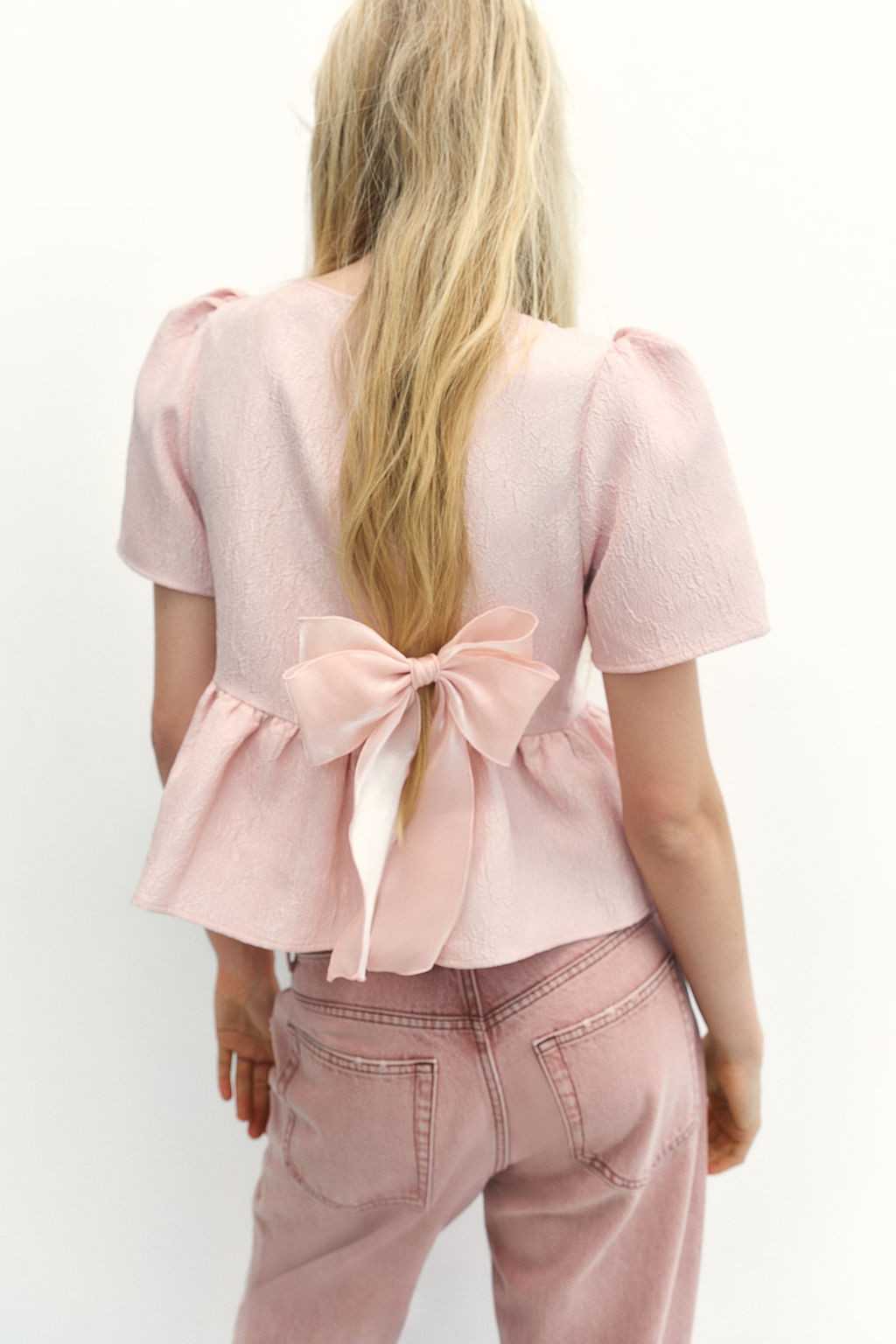 Blusa brocada con peplo