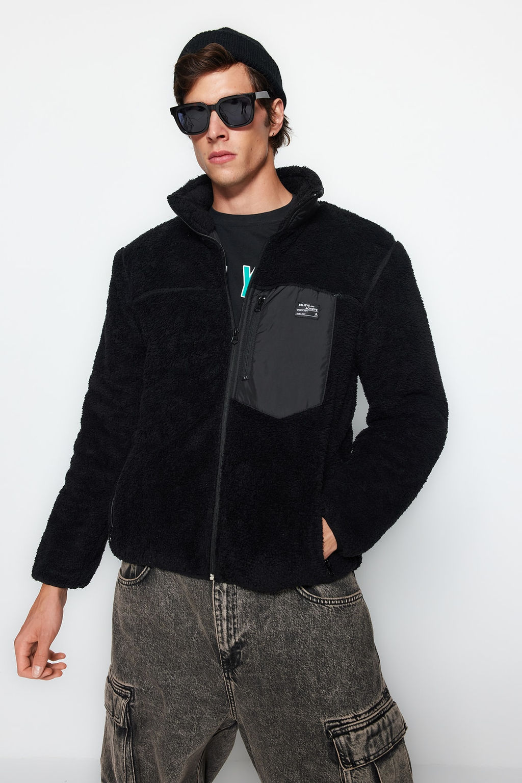 TRENDYOL MAN Siyah Regular Fit Etiket Detayl? Welsoft Pelus K?sl?k Mont TMNAW24MO00007 - Trendyolmilla фото 4
