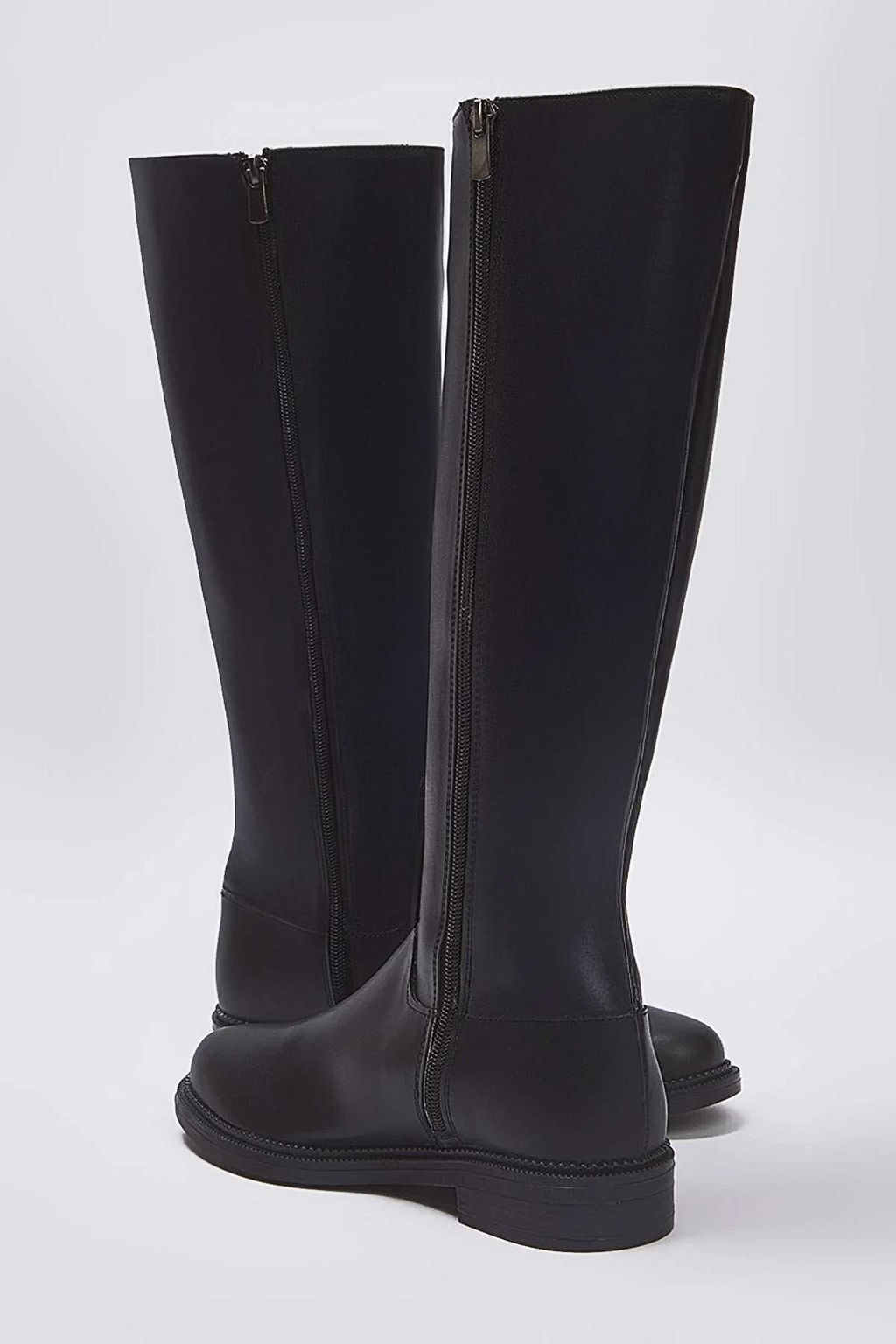 Siyah Toka Detayl? Duz Topuklu Binicilik Tarz? Kad?n Cizme
TAKAW26CZ00012 - Trendyolmilla фото 6