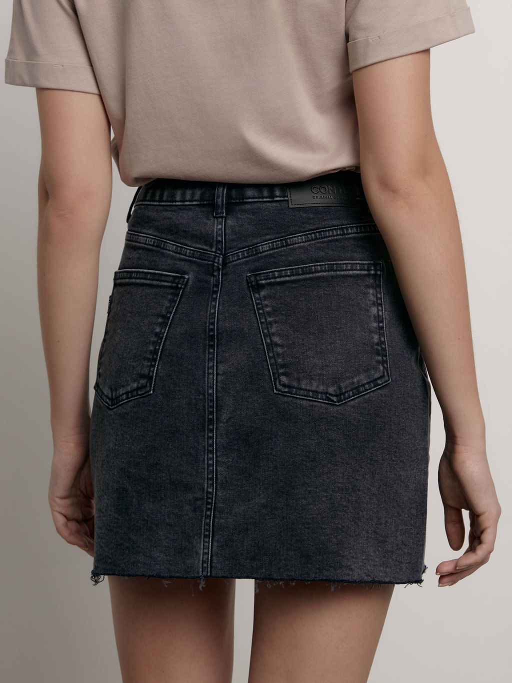 CONTE CON-562 Джинсовая mini-юбка c термопечатью washed black