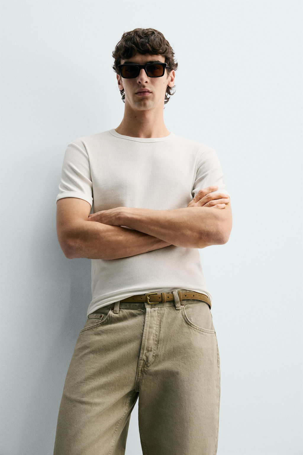 CAMISETA REGULAR FIT RIB / Crudo