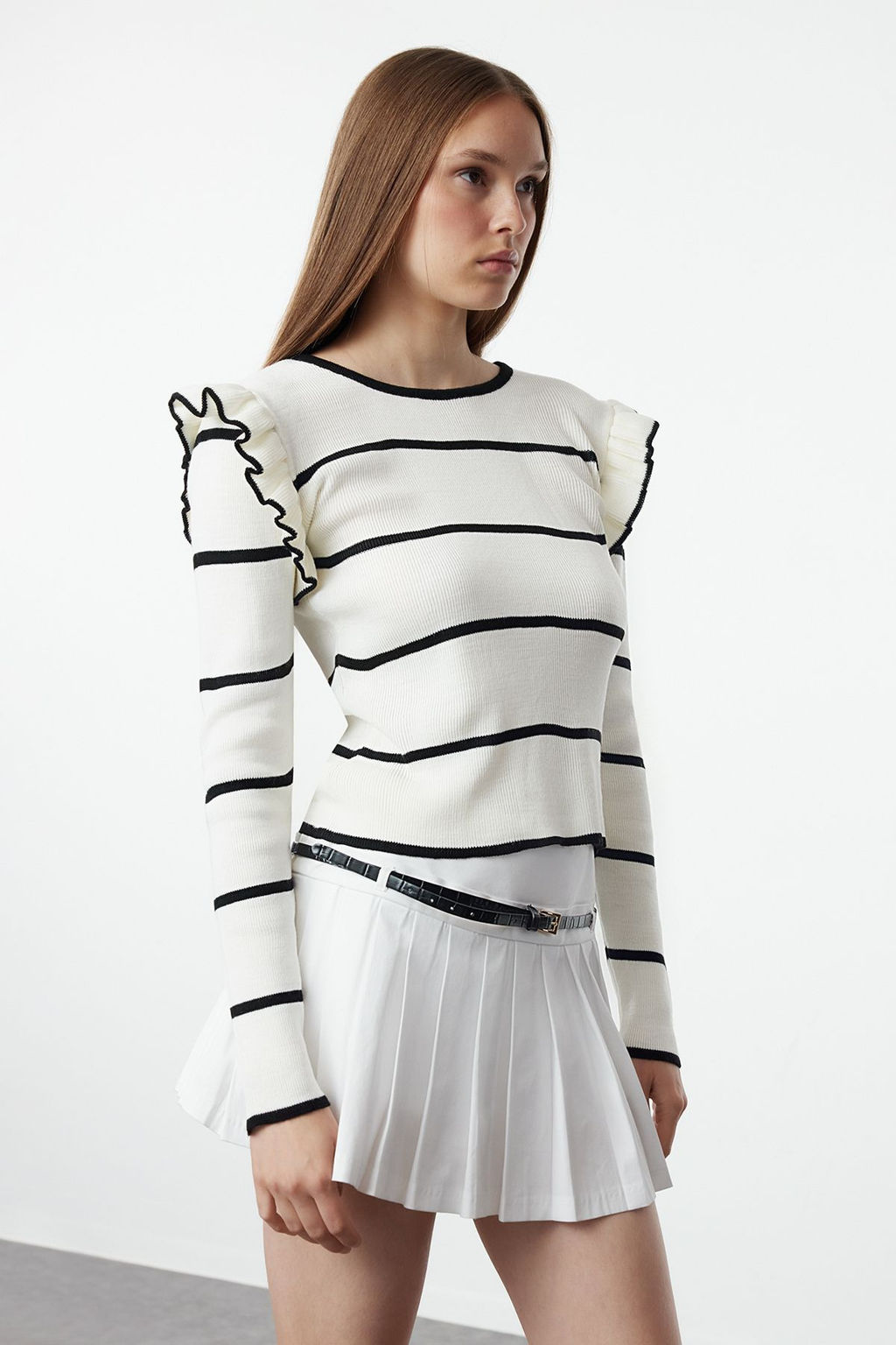 Ekru Omuzu Volanl? Cizgili Triko Kazak TWOAW25KZ00243