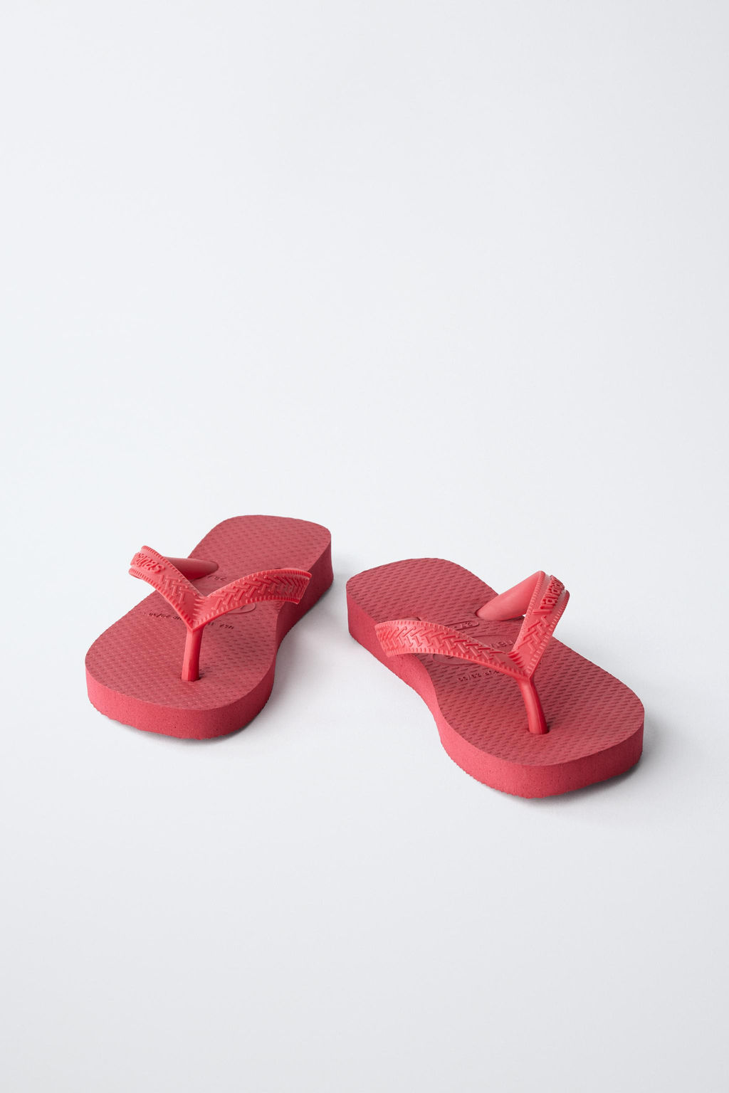SANDALIAS HAVAIANAS ® x ZARA / Rojo  фото 4
