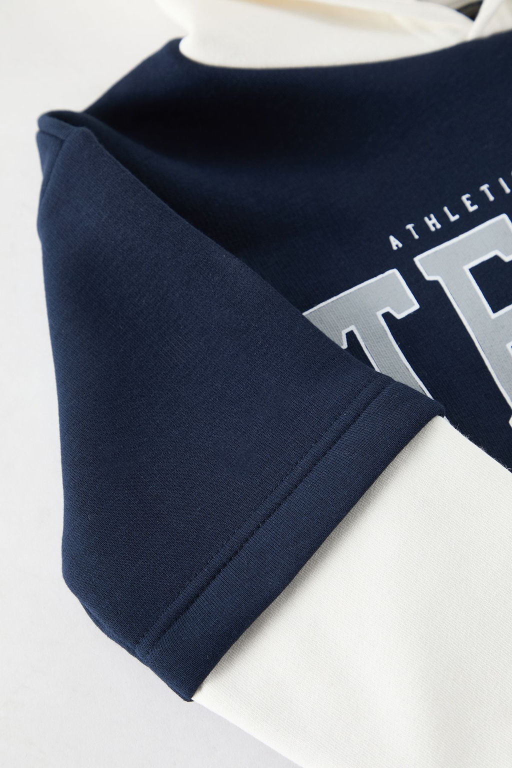 Ekru Erkek Cocuk Kapusonlu Slogan Bask?l? Renk Bloklu Orme Sweatshirt TKDAW25SW00133 - Trendyolmilla фото 2