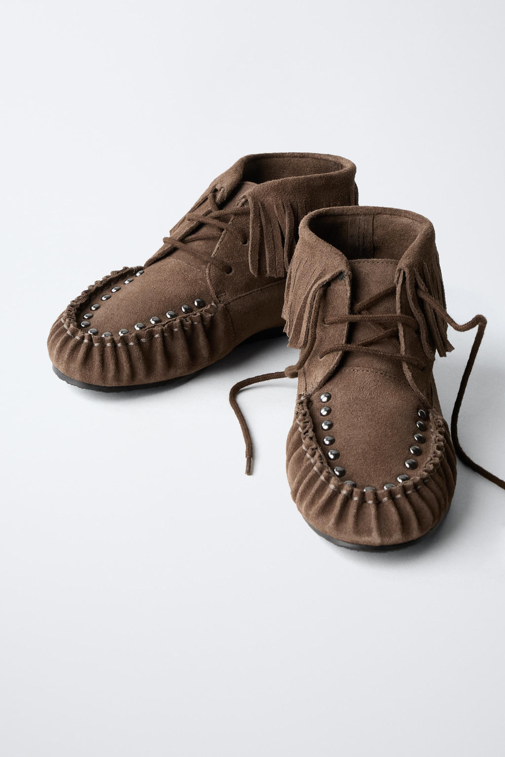 LEATHER LOW ANKLE BOOTS WITH FRINGES - Zara фото 3
