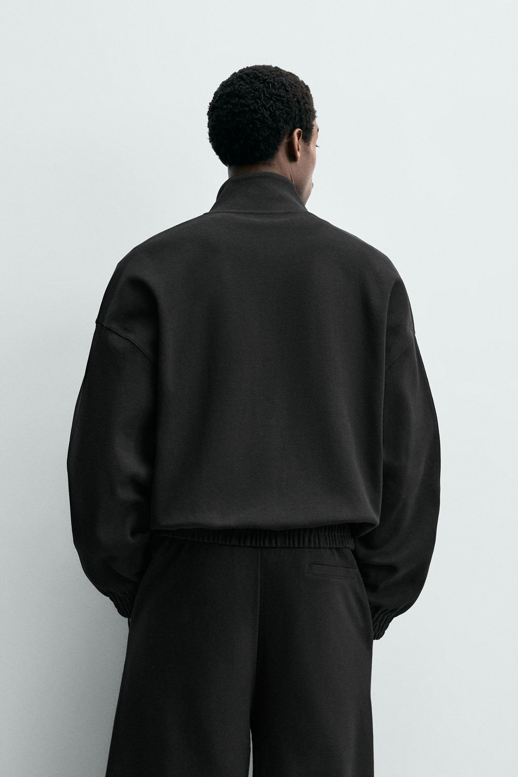 SUDADERA INTERLOCK CREMALLERA / Negro - Zara фото 3