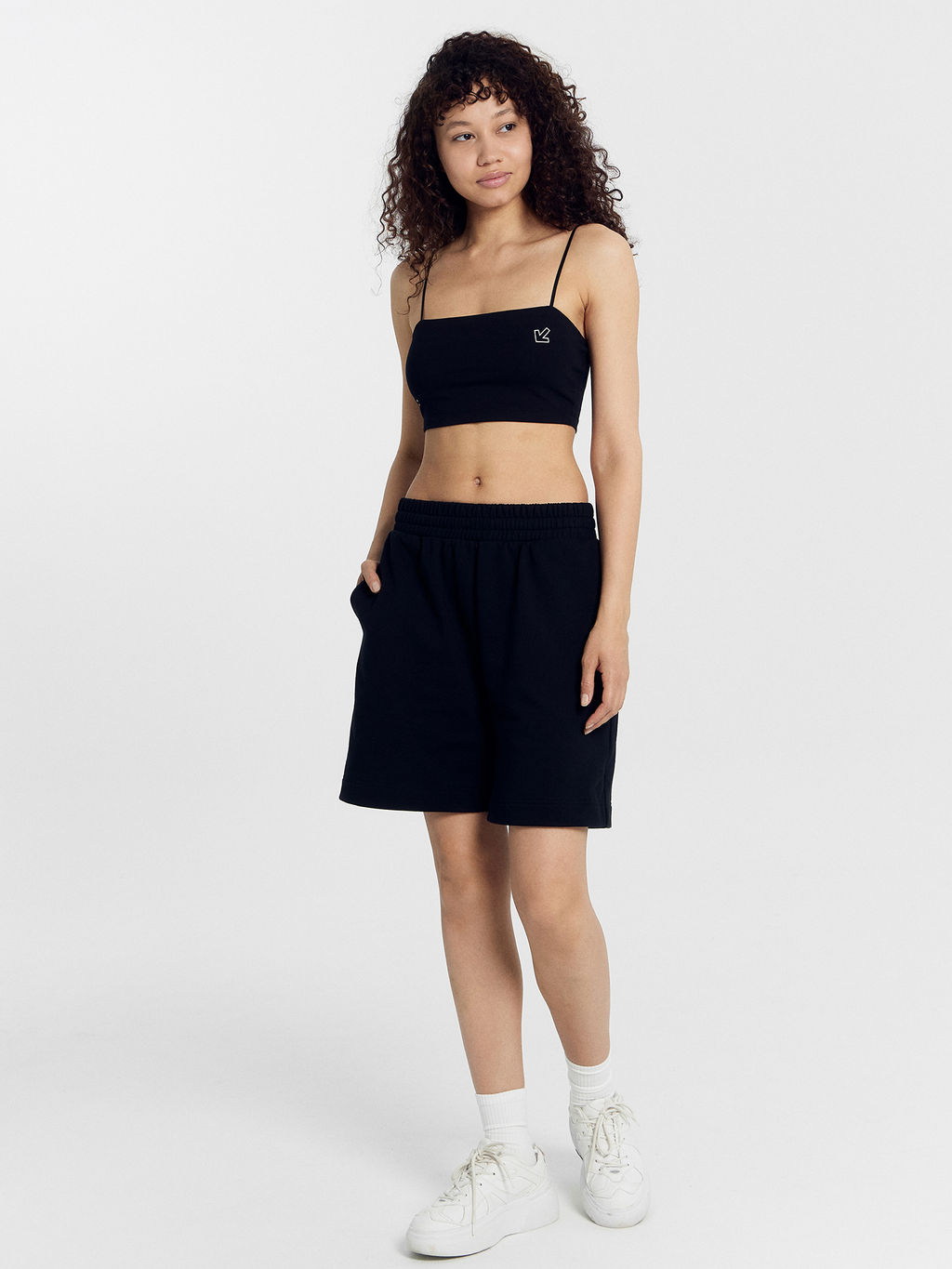 Топ женский черный с печатью черный +печать 112828 - Mark formelle фото 4