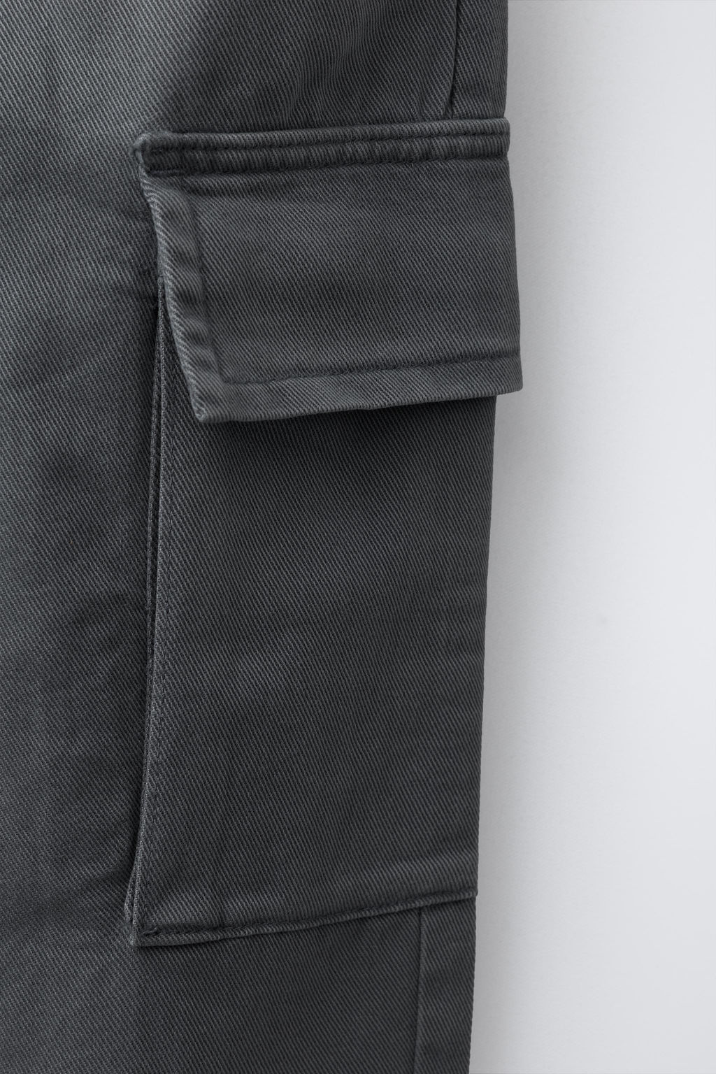 TWILL CARGO TROUSERS - Zara фото 4