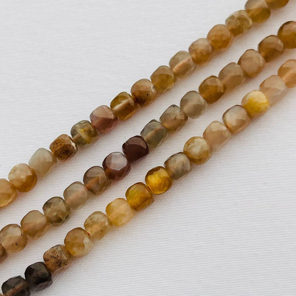 Бусины для украшений из Лунного камня и Солнечного камня