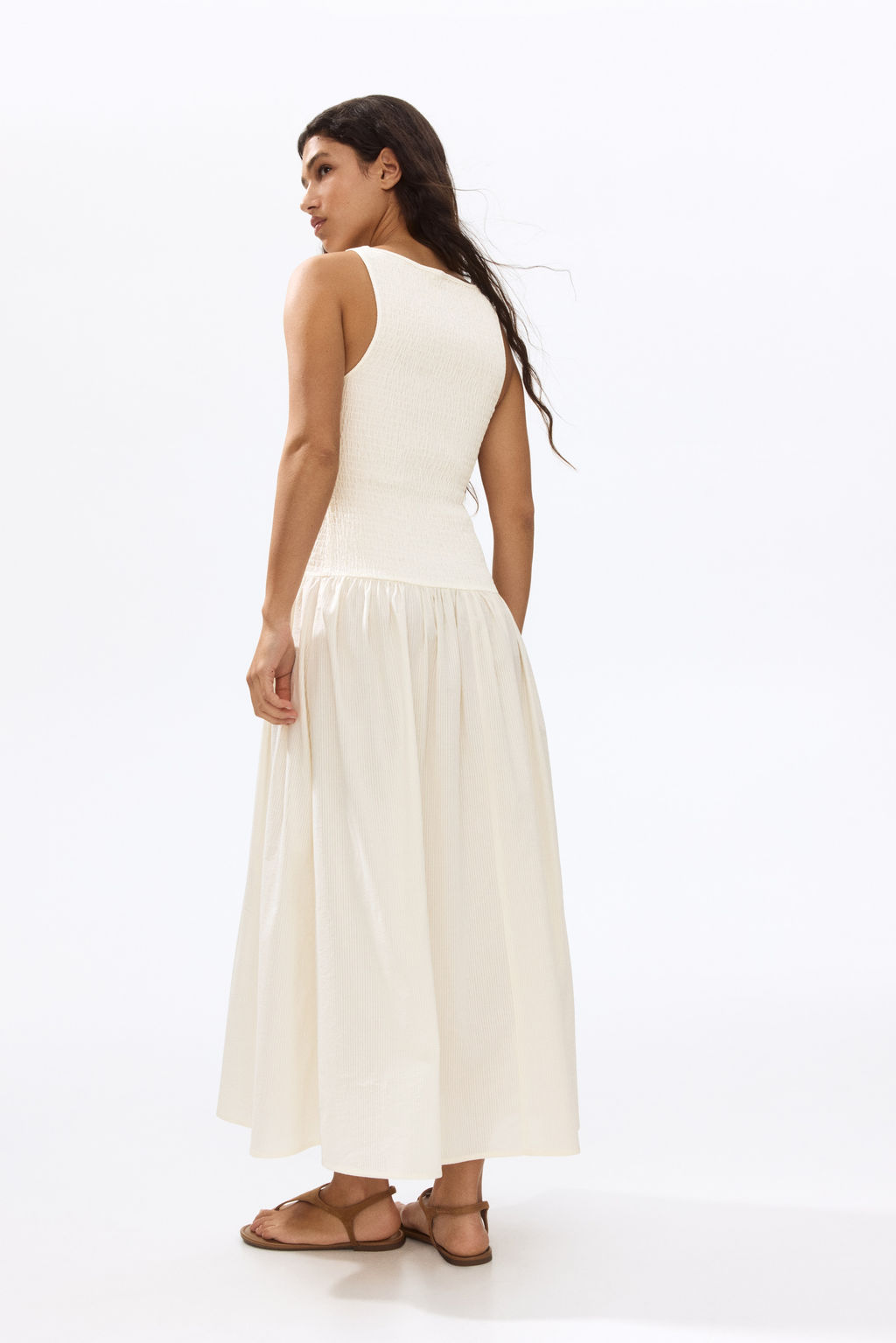 Vestido fruncido de sirsaca - H&m фото 5