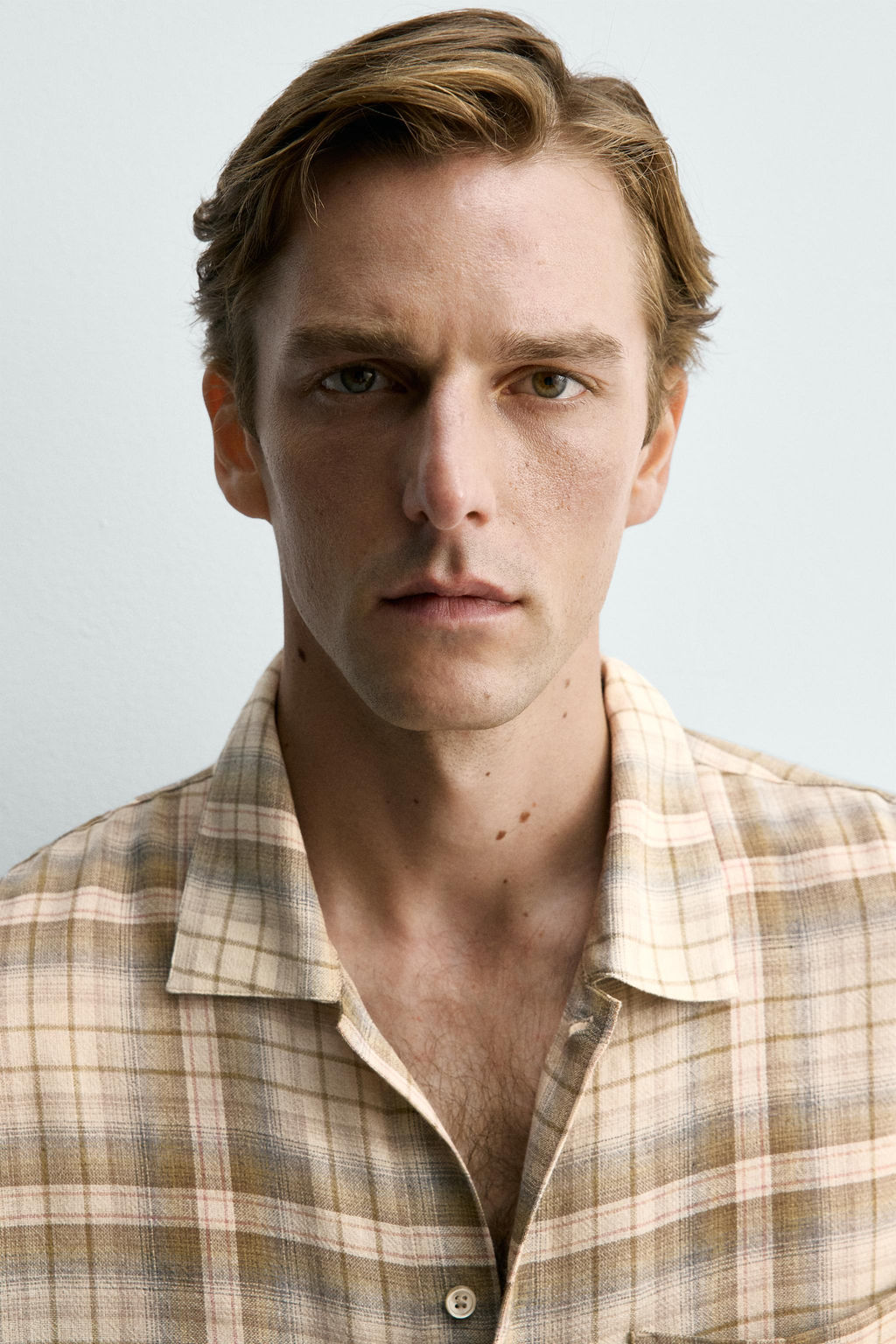 CAMISA RELAXED FIT CUADROS / Arena - Zara фото 5