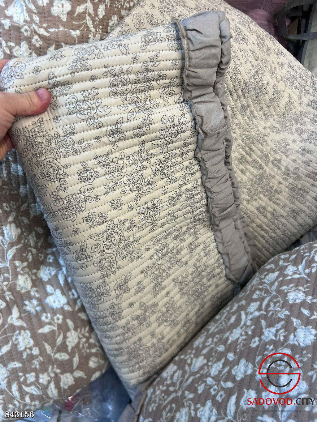 Покрывало на кровать с принтом