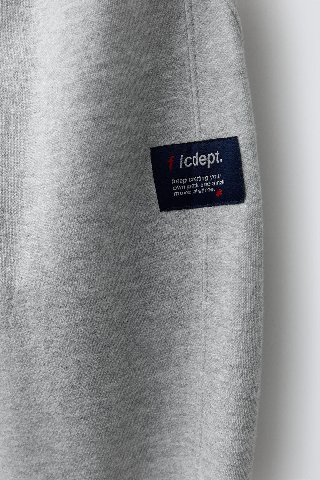 BARREL PLUSH TROUSERS WITH LABEL - Zara фото 4