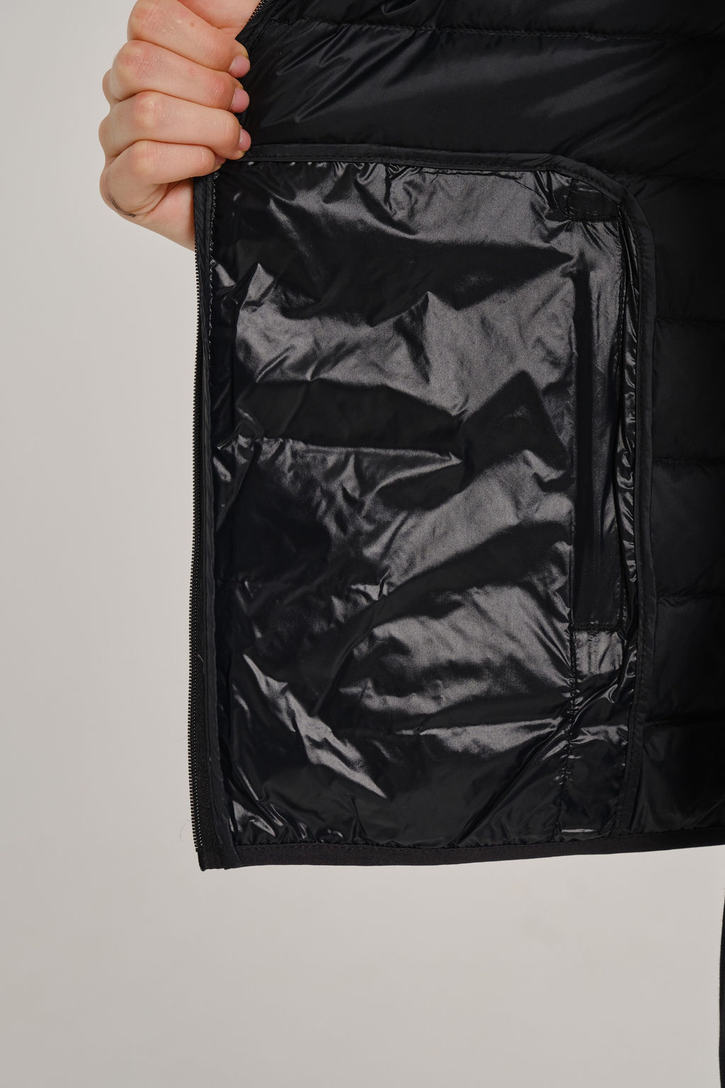 Пуховик легкий Черный