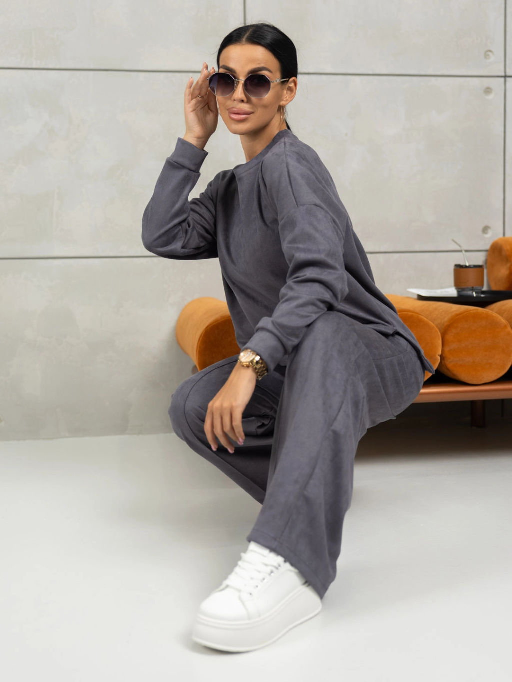 Костюм женский под замшу мод.2082 - Барболета фото 20