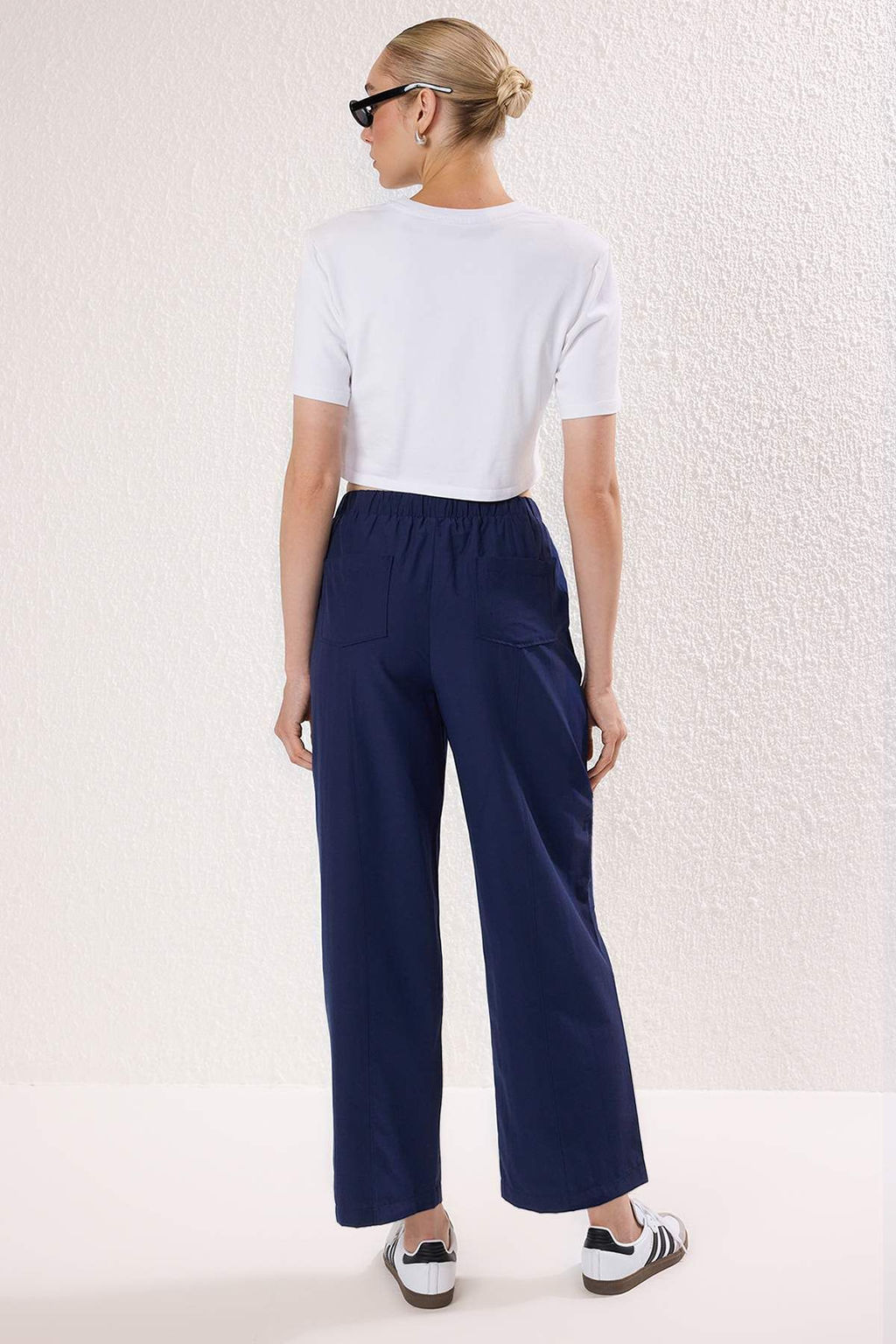 Trendyolmilla Lacivert Mat Dokulu Beli Lastikli Pantolon TWOSS25PL00120 фото 5