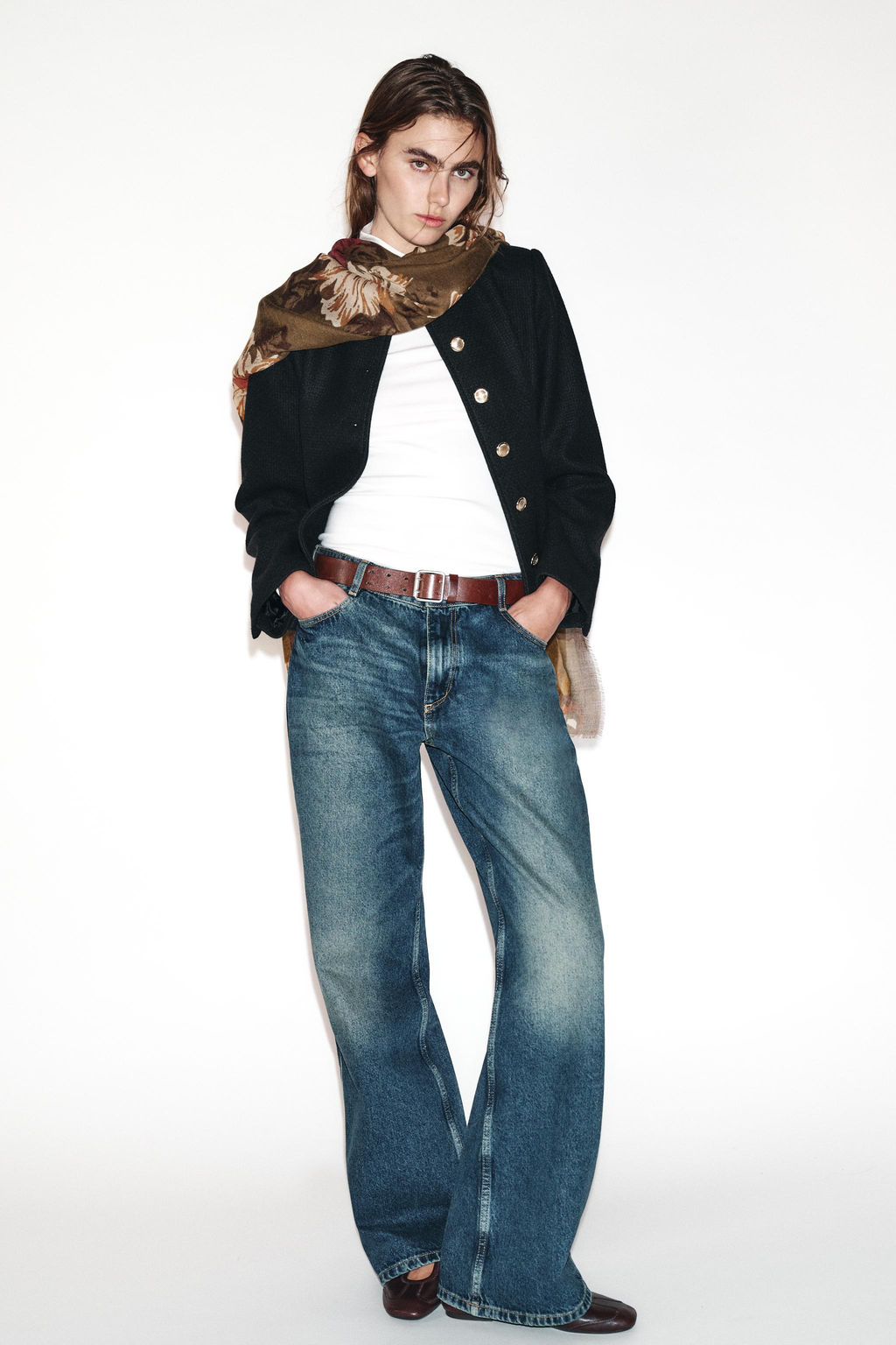 FITTED ROUND NECK BLAZER - Zara фото 5