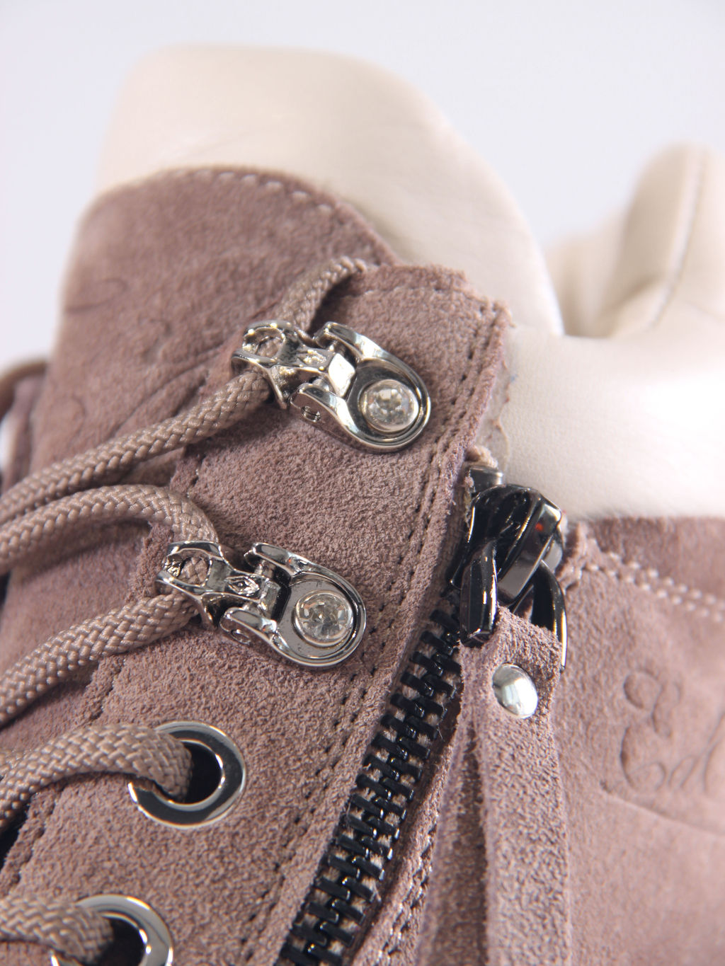 Ботинки 261.uno9br.Капучино замша+бежевый/мех