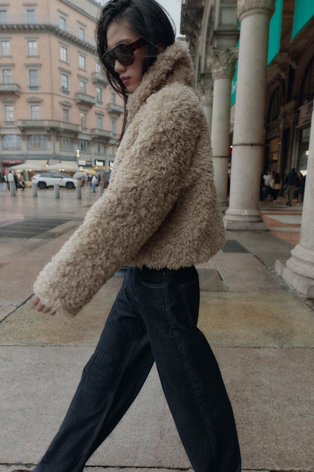 FAUX FUR JACKET WITH TOGGLES - Zara фото 6