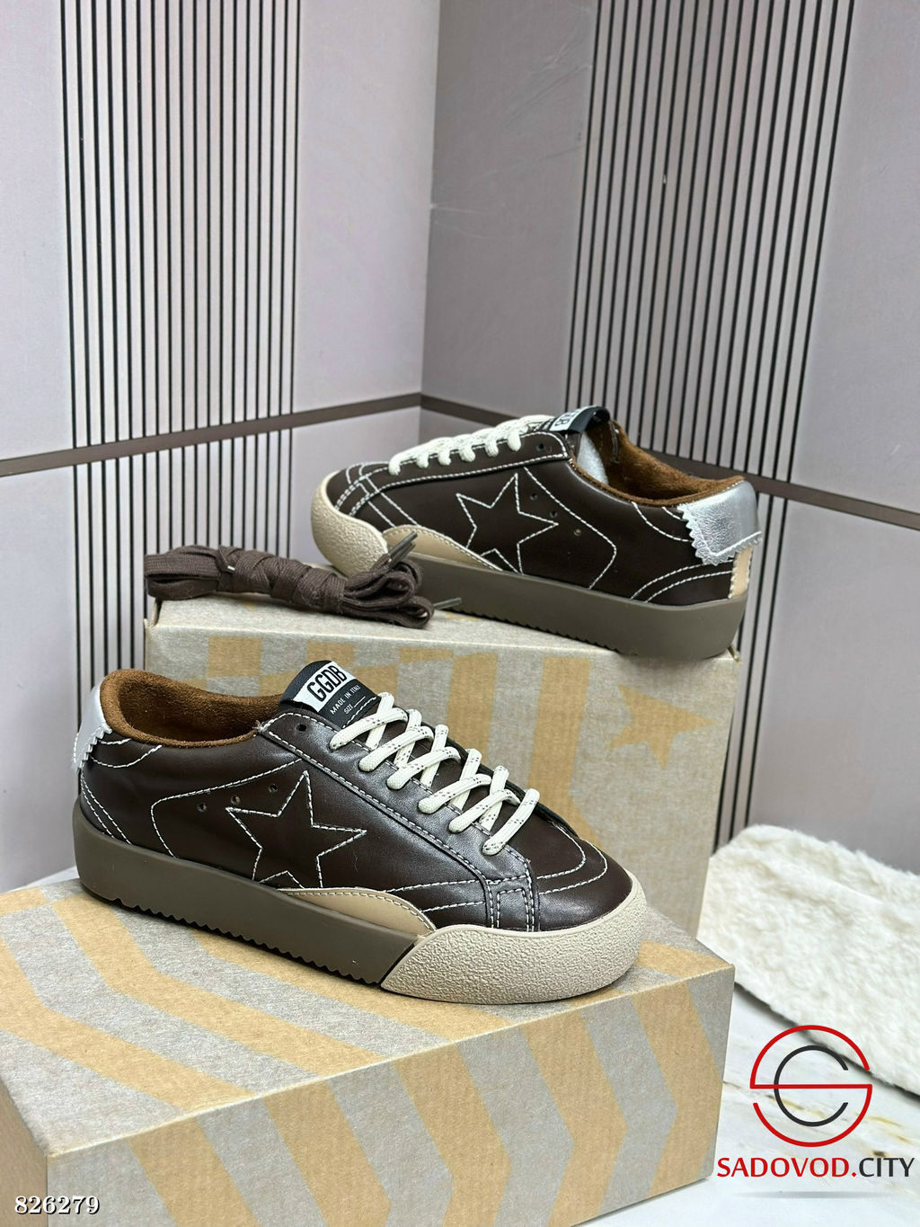 Кроссовки женские весенние