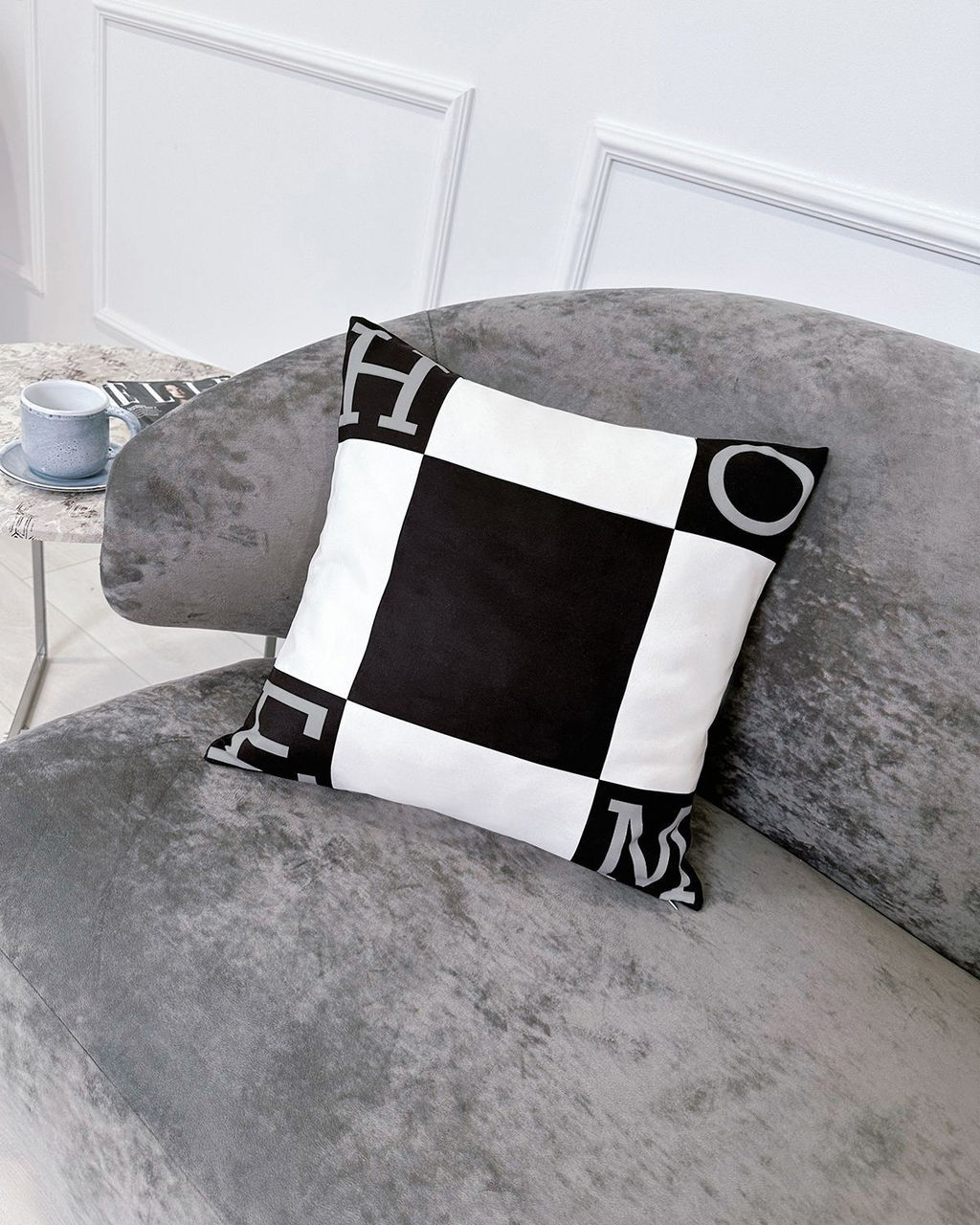 Декоративная наволочка P009