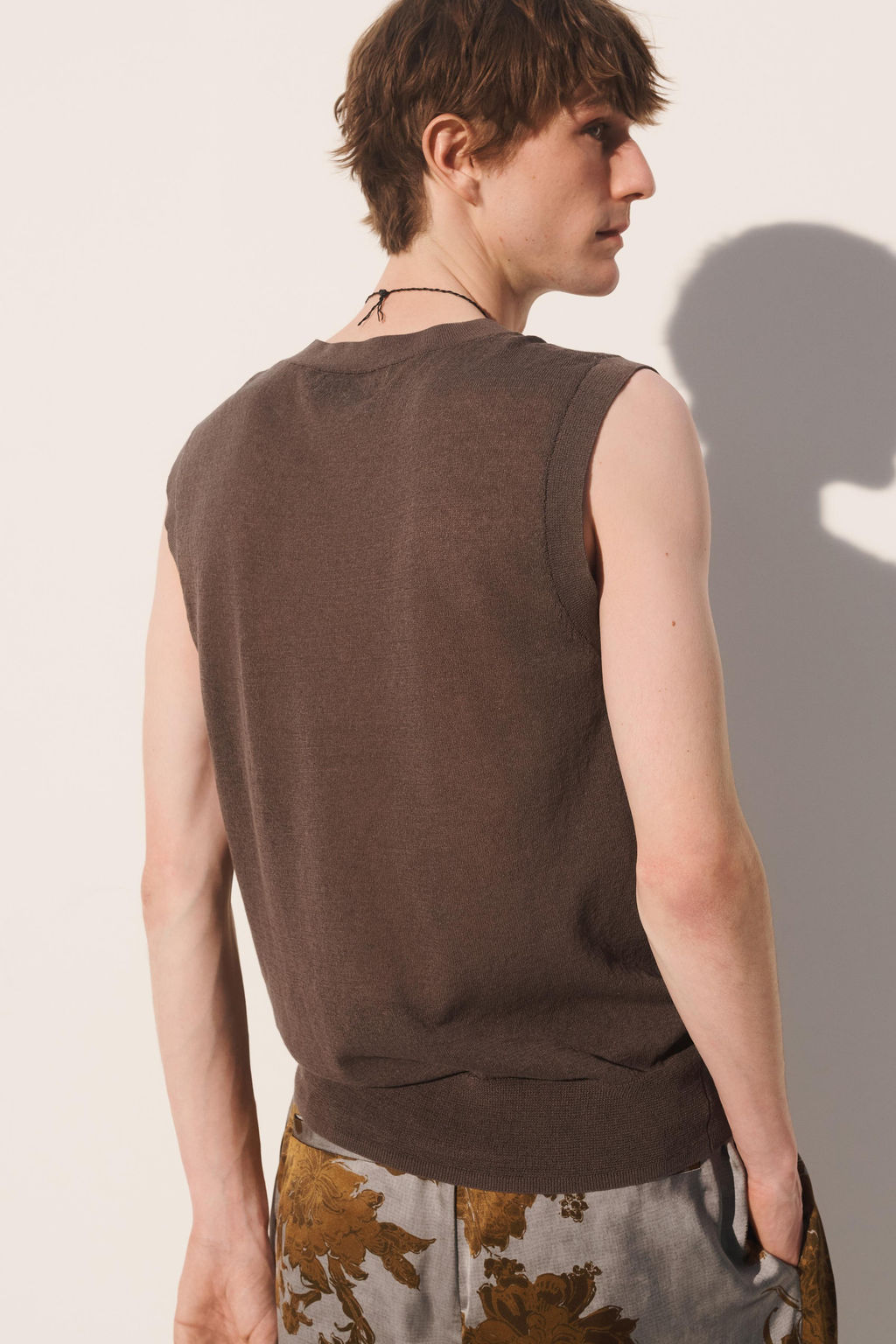 CHALECO PUNTO JACQUARD FLORES / Marr?n / Topo - Zara фото 2