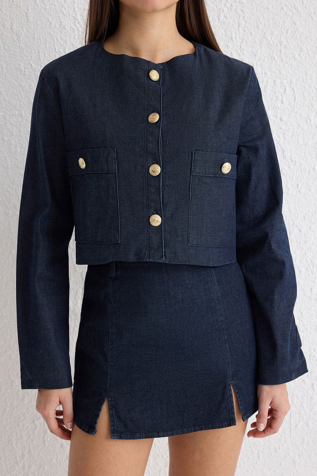 Lacivert Dugme Detayl? Crop Denim Ceket TWOSS25CE00011 - Trendyolmilla фото 3